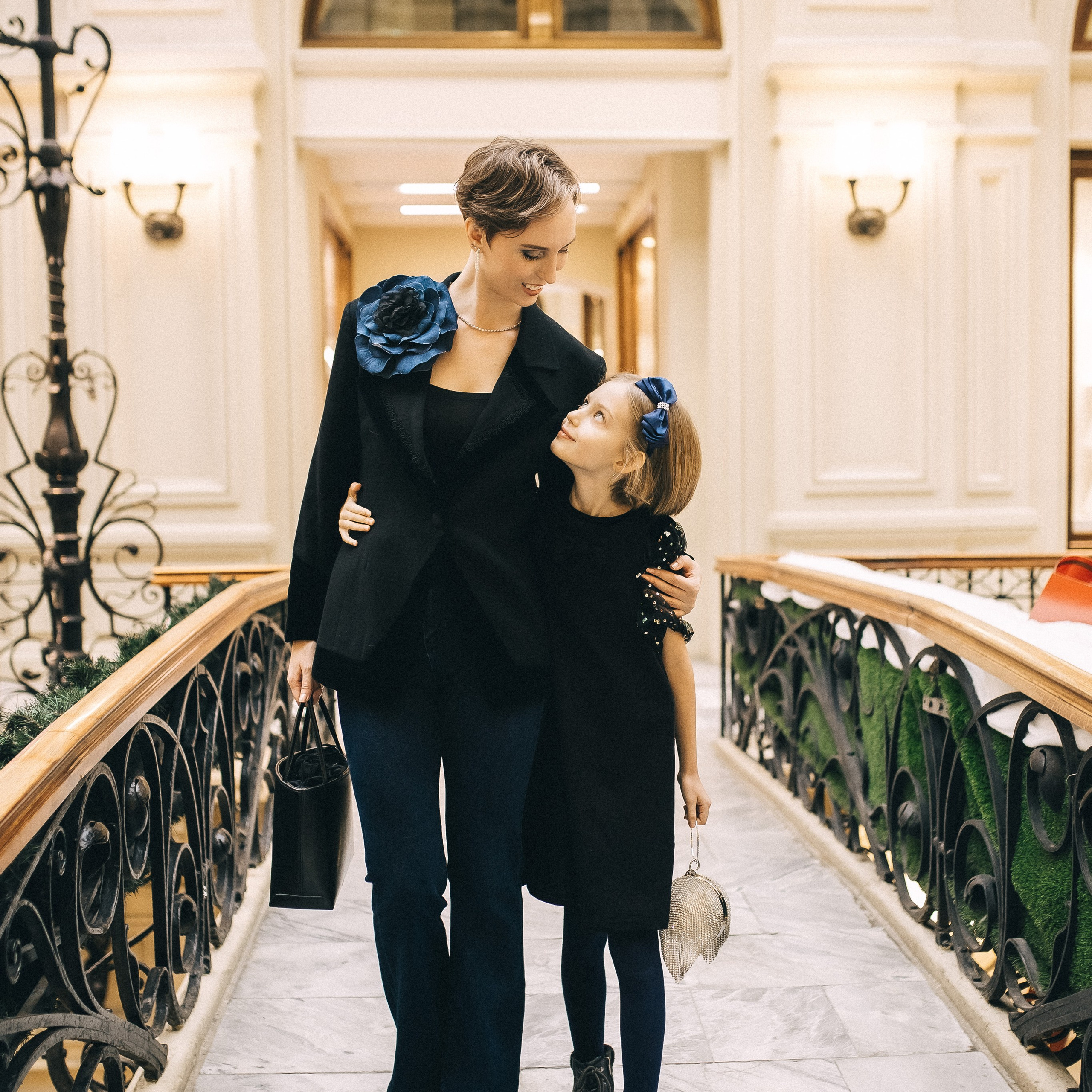 Новогодний ГУМ. Надя и Алиса!