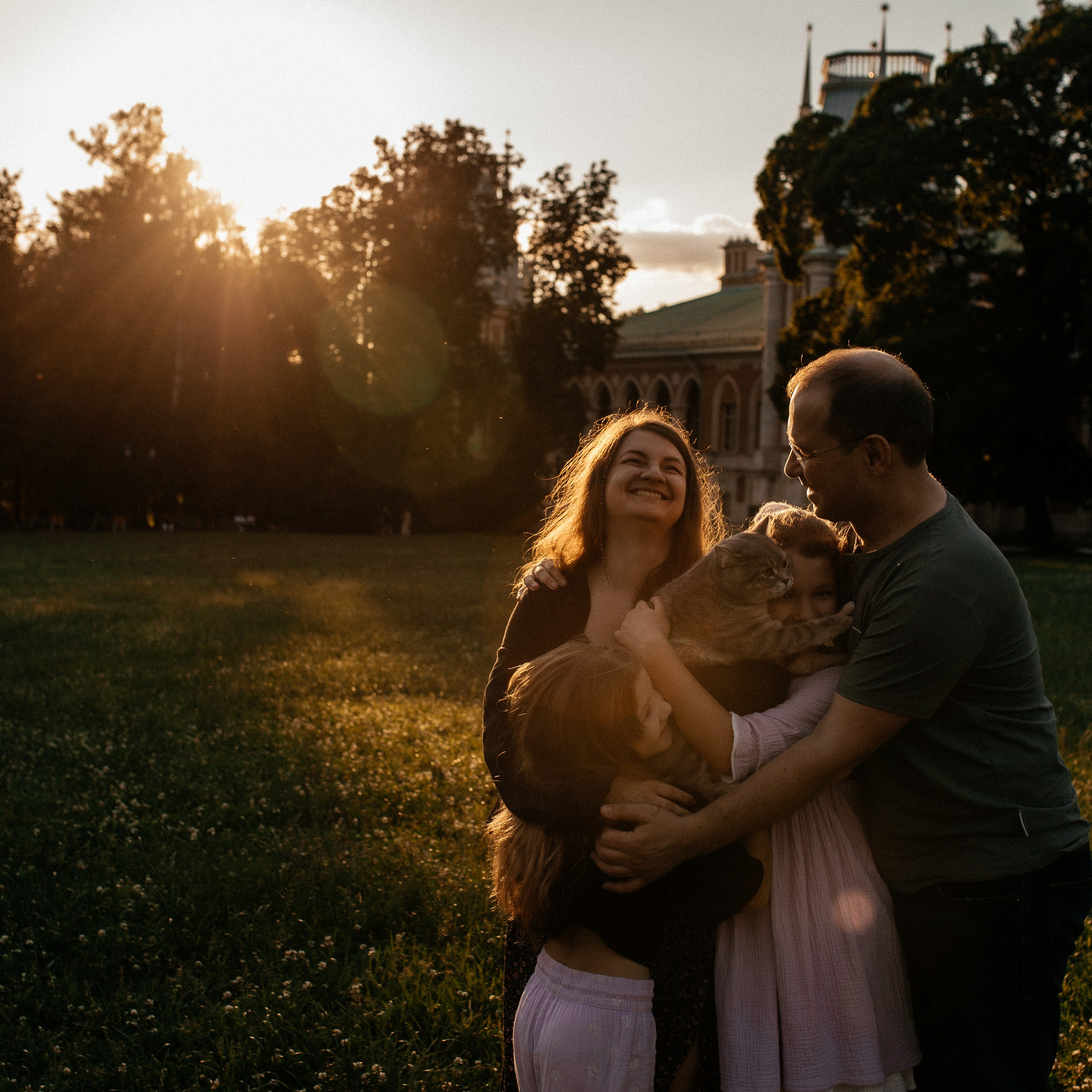 Оксана, Олег, Камилла и София!