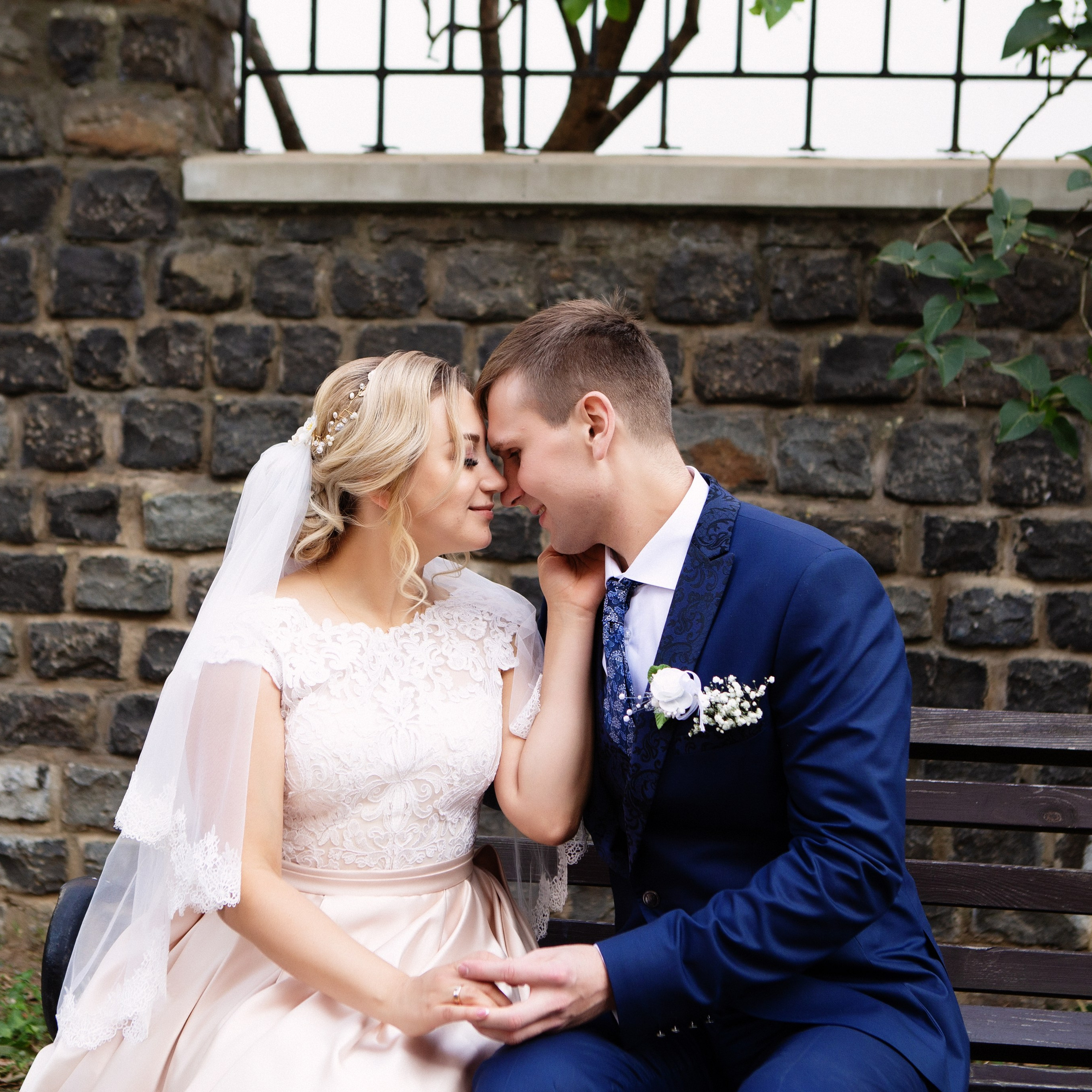 Виктор и Юлия