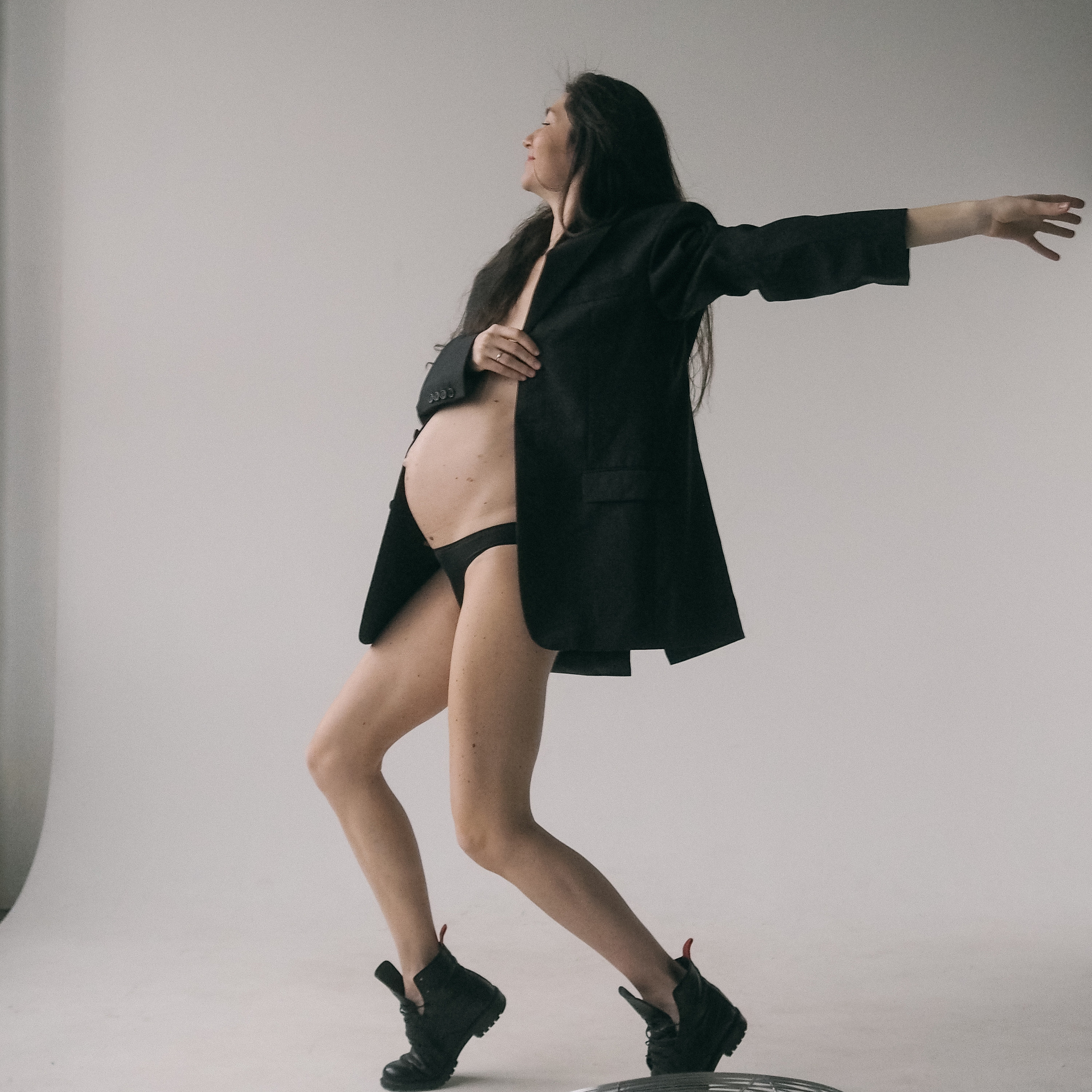 Olga, dance and silence. Фотограф и видеограф Валерия Лисауске