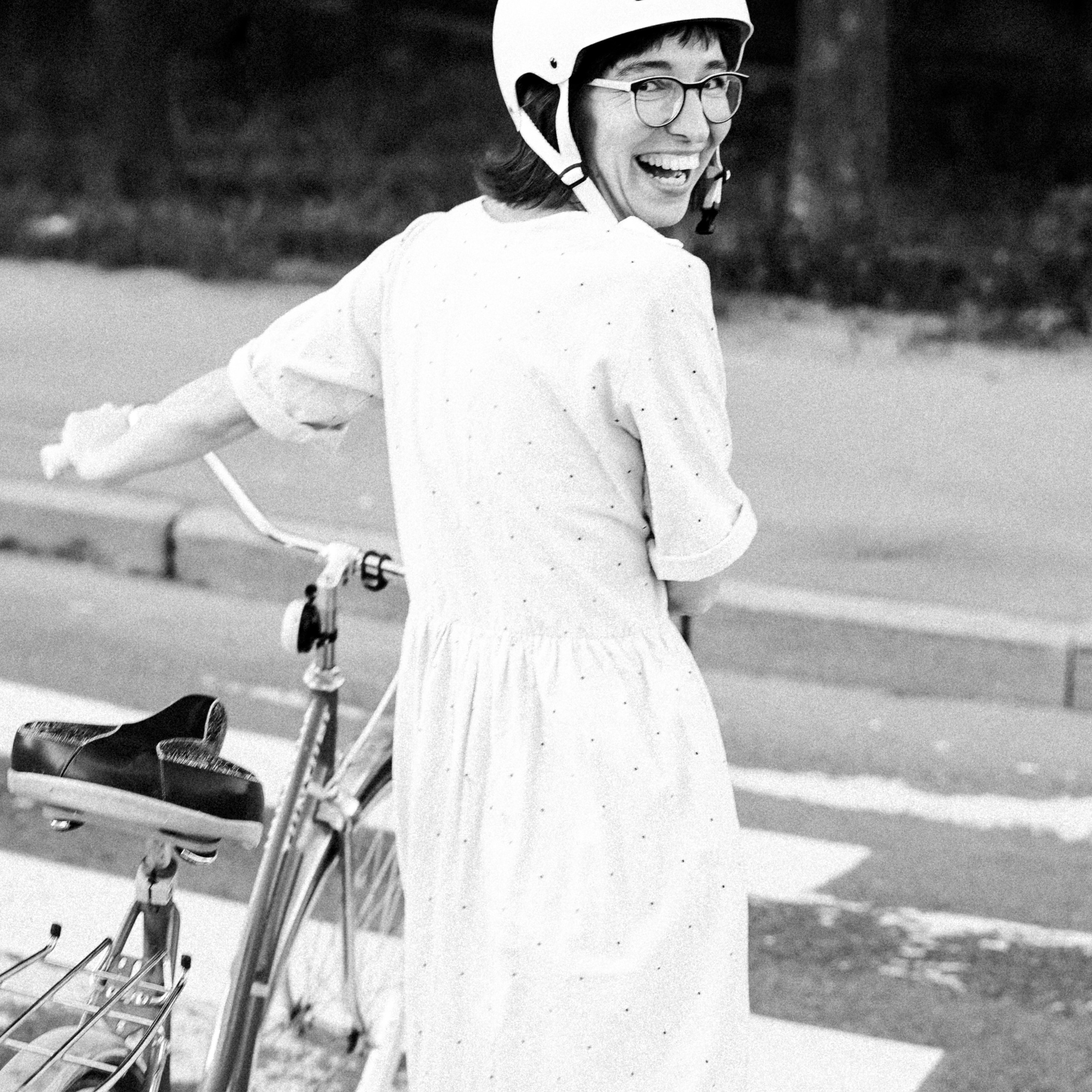 Мария, Петергоф, велосипед и кончик лета. Фотограф и видеограф Валерия Лисауске