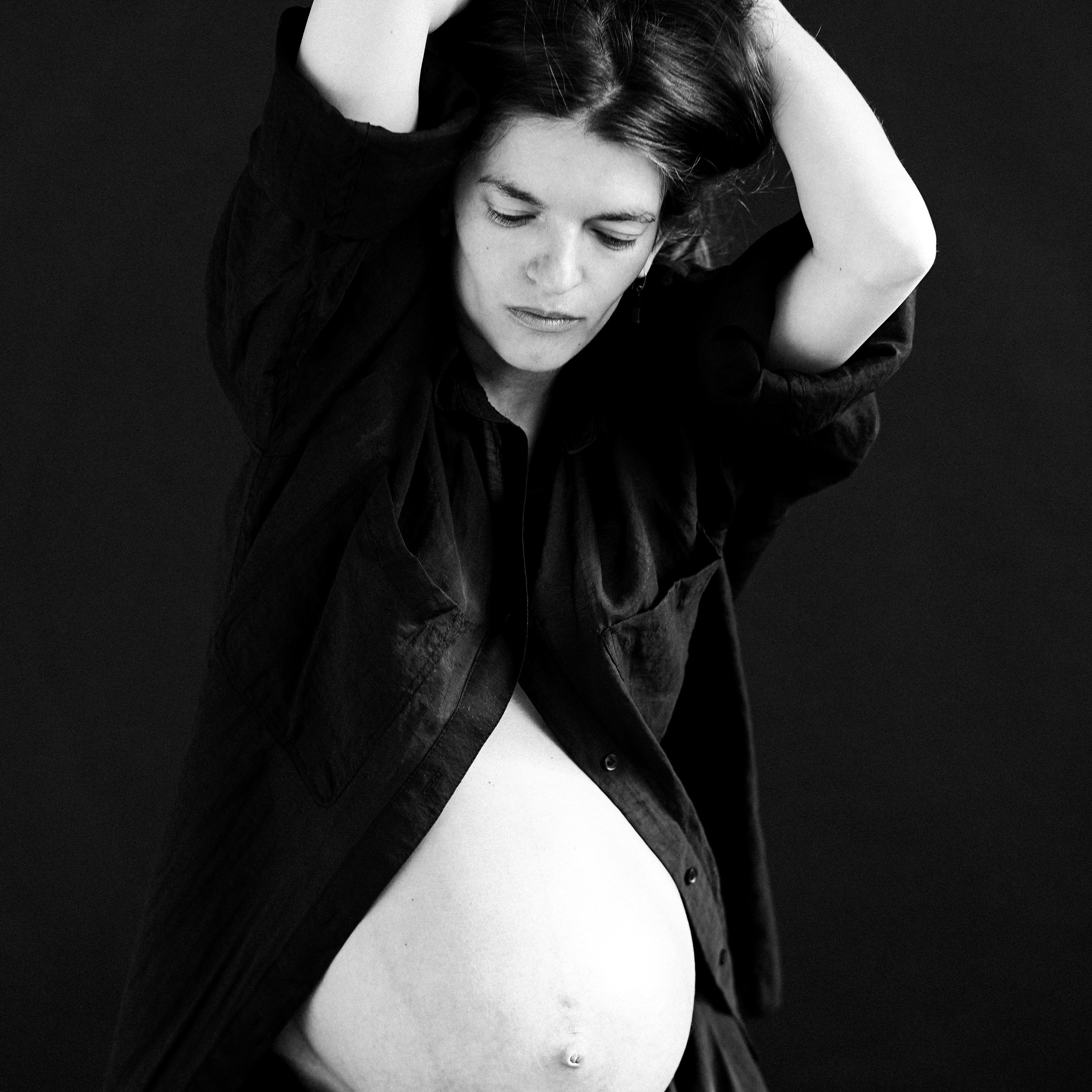 Lota in the sunny studio. Фотограф и видеограф Валерия Лисауске