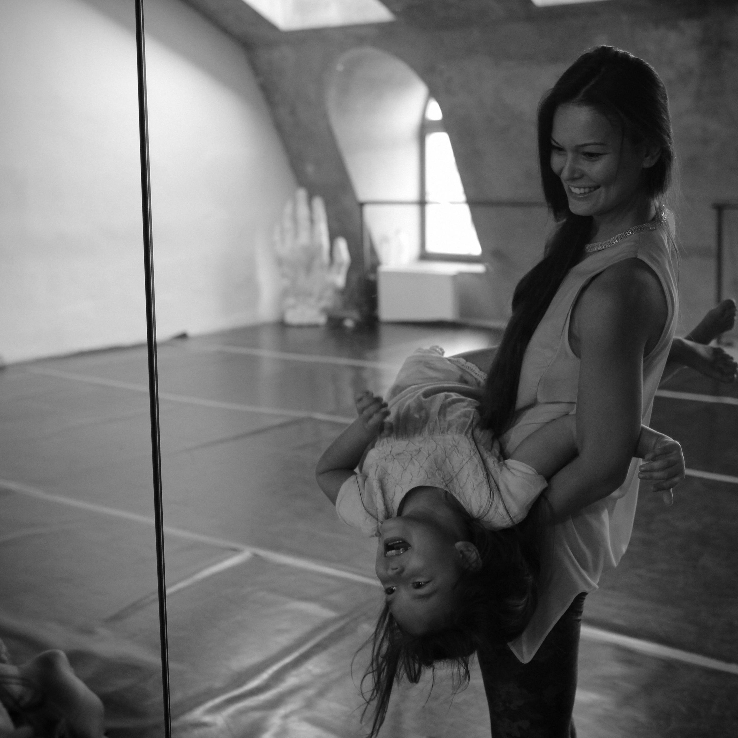 Lily and Amelia in summer. Фотограф и видеограф Валерия Лисауске