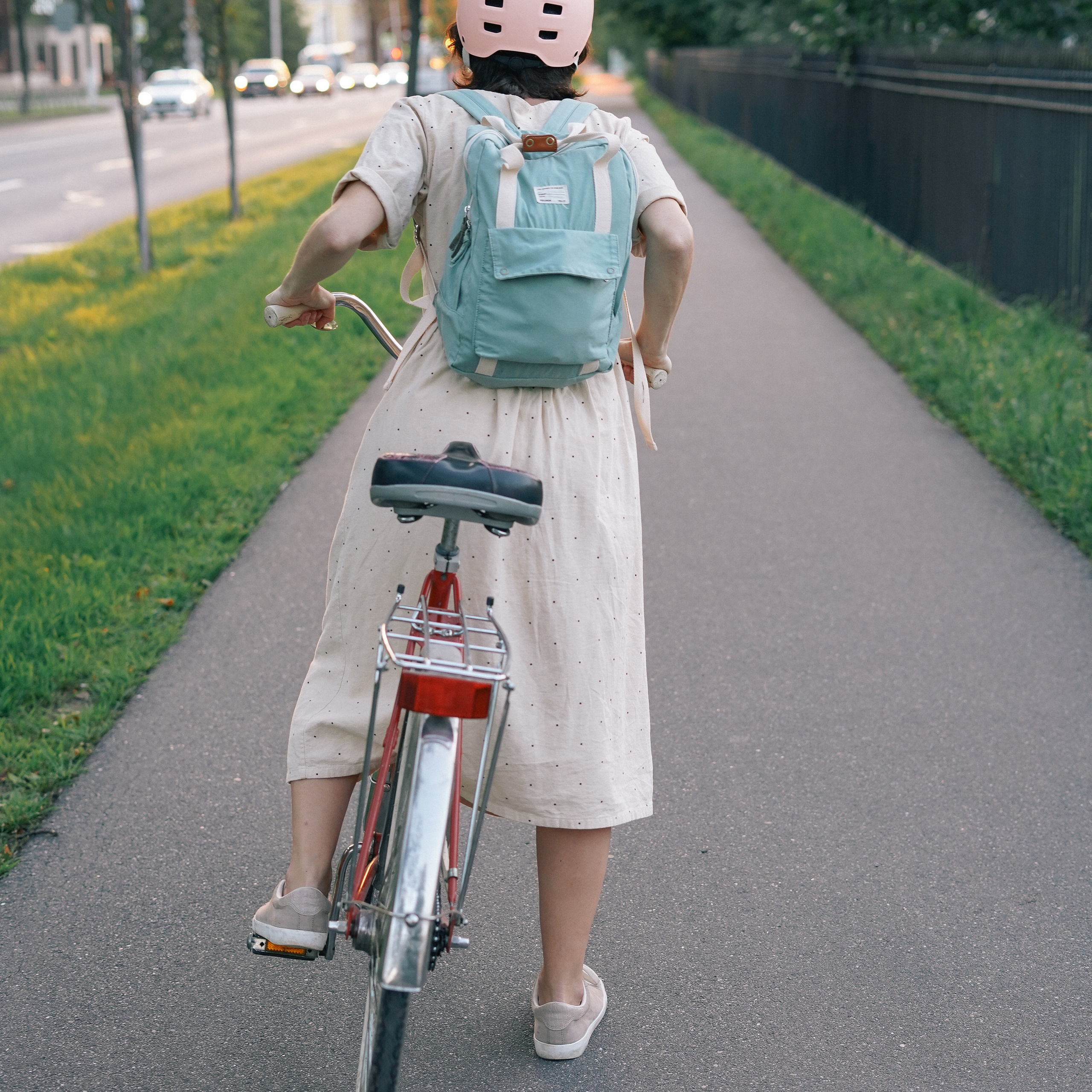 Мария, Петергоф, велосипед и кончик лета. Фотограф и видеограф Валерия Лисауске