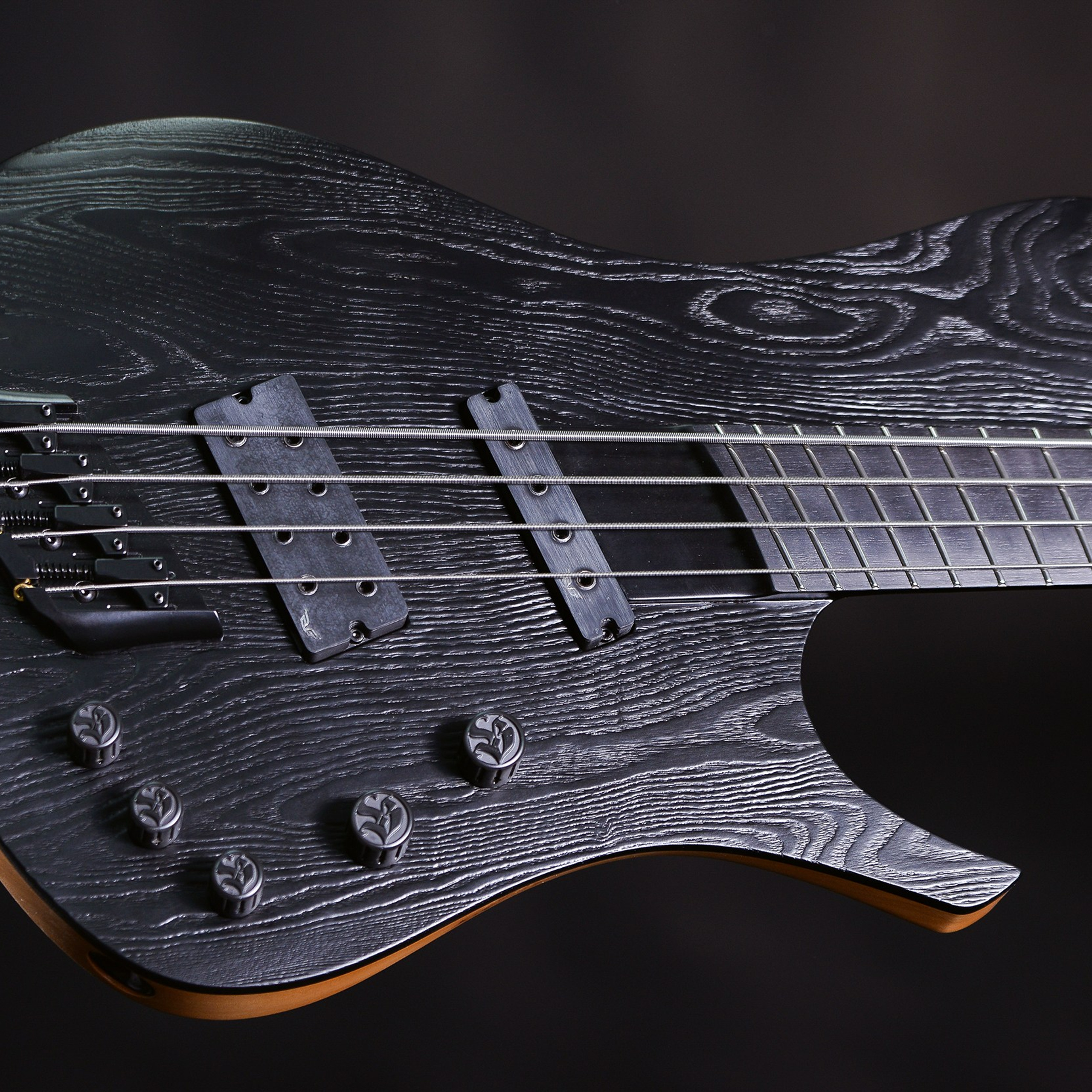 048 ZLAYA SOBAKA Bass