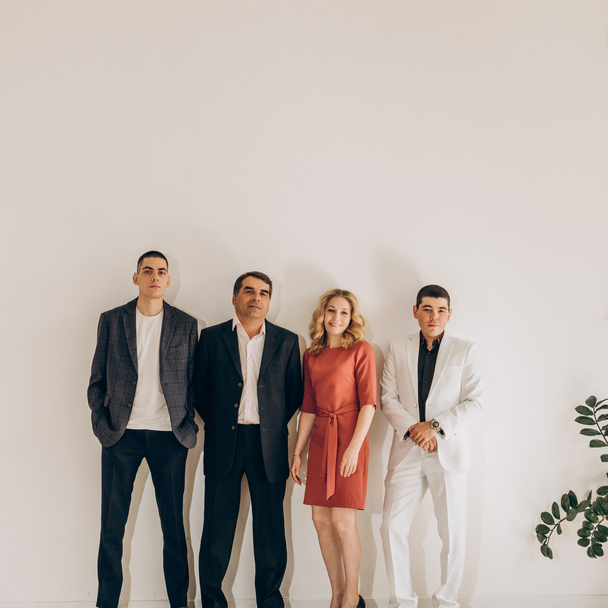 Дмитрий, Людмила, Олег и Артем