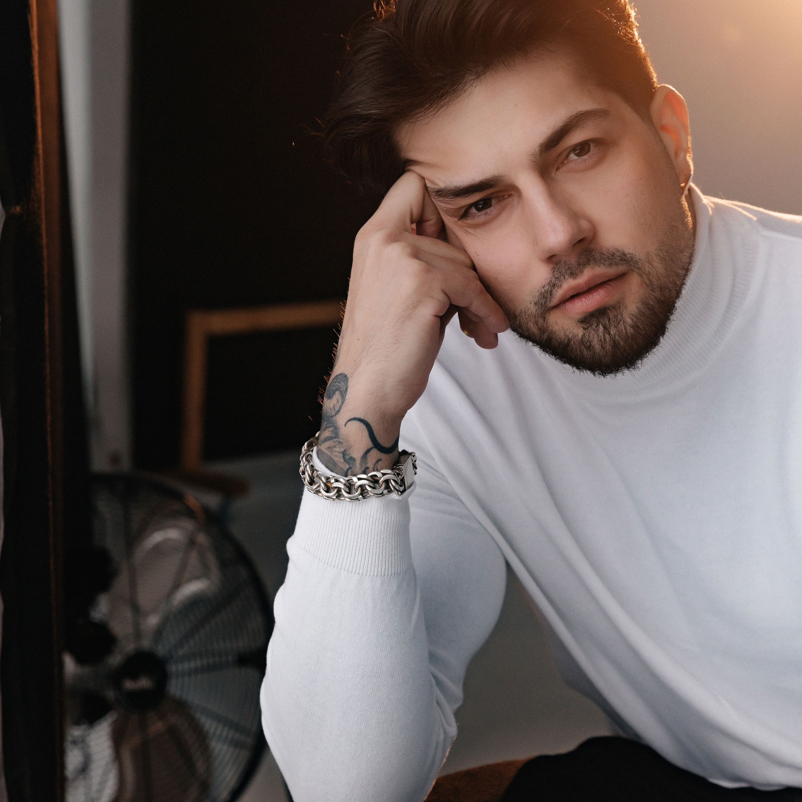 Мужской портрет — Александр