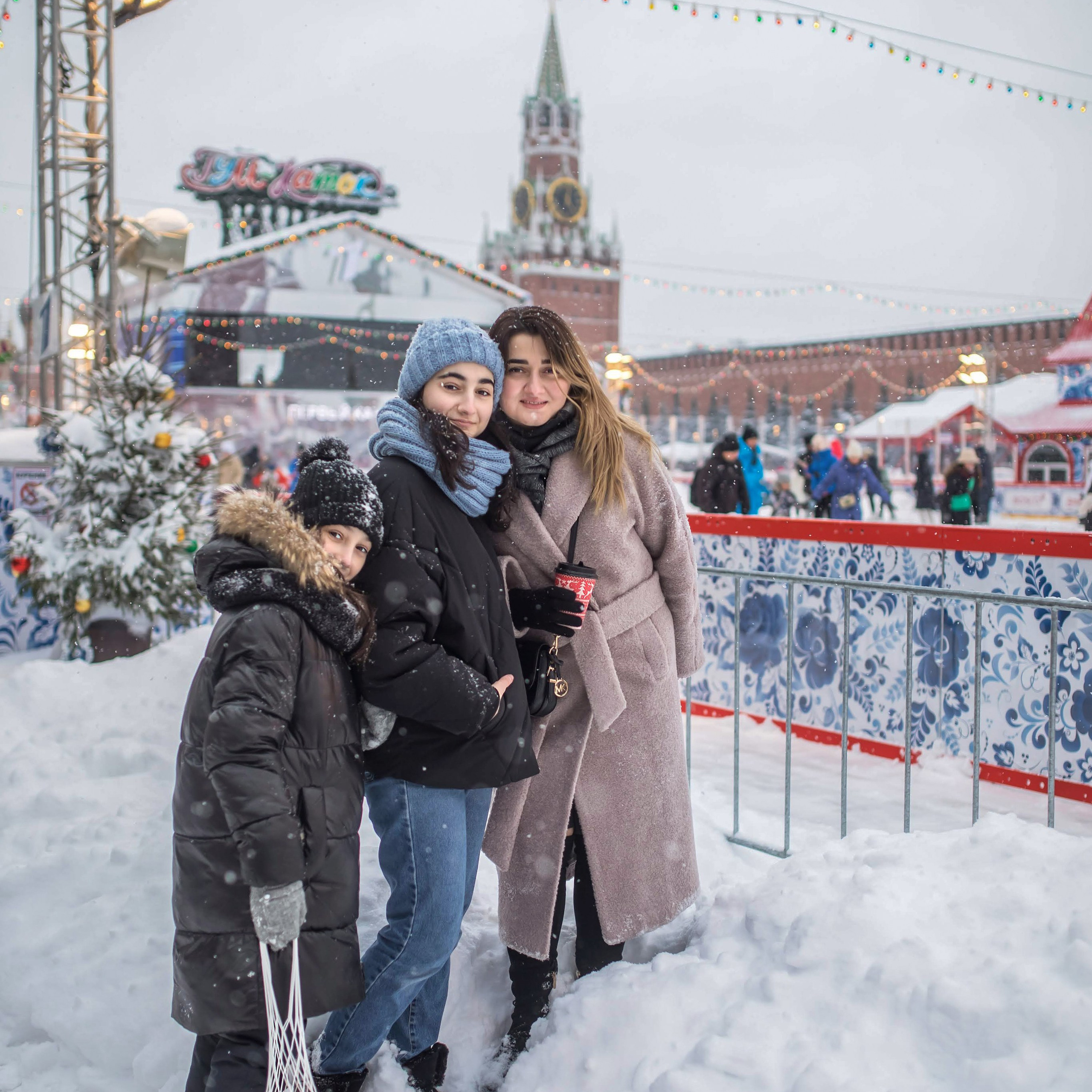 Марина с детьми