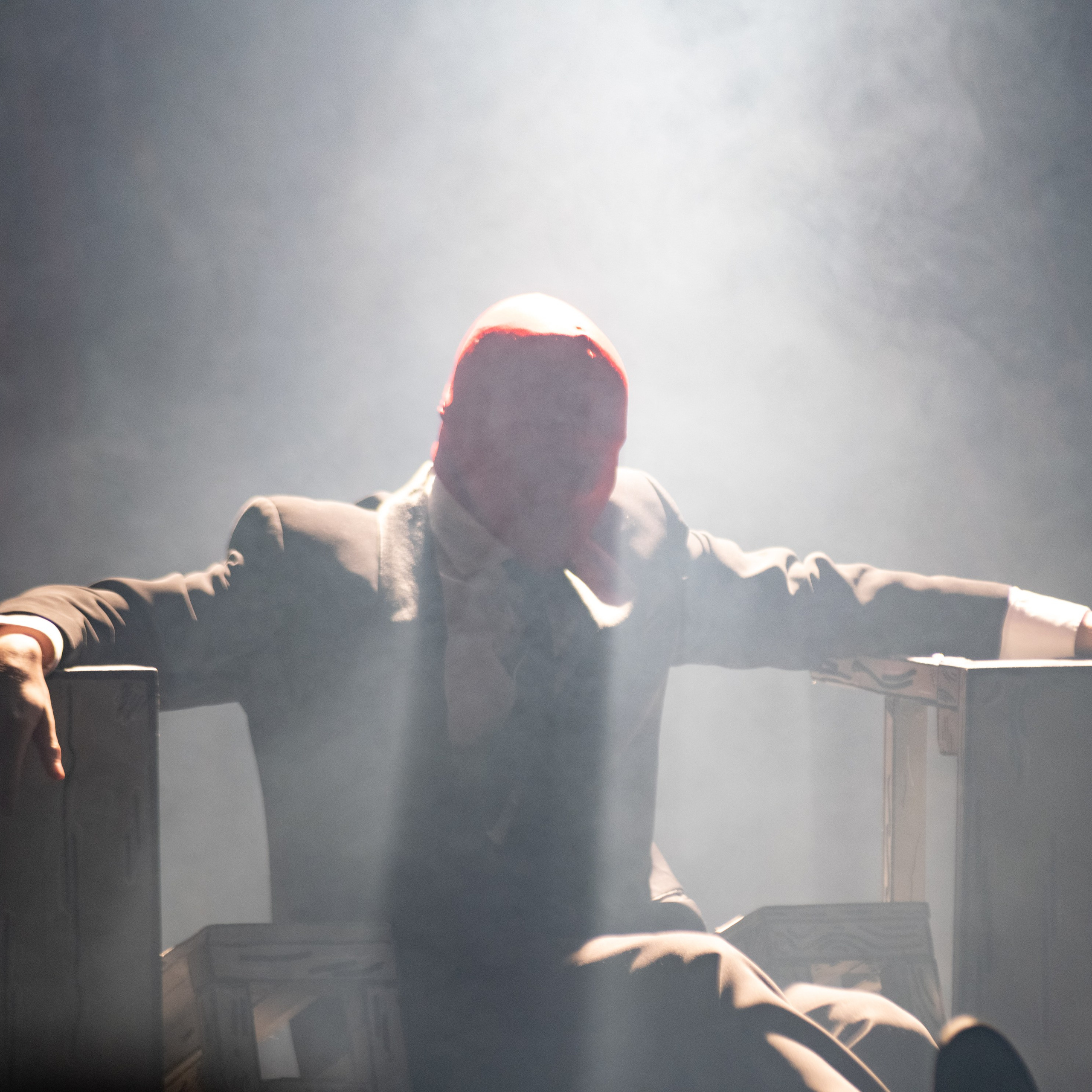 Театральная постановка, спектакль "В ожидании Года", театр DragLAB, Самара