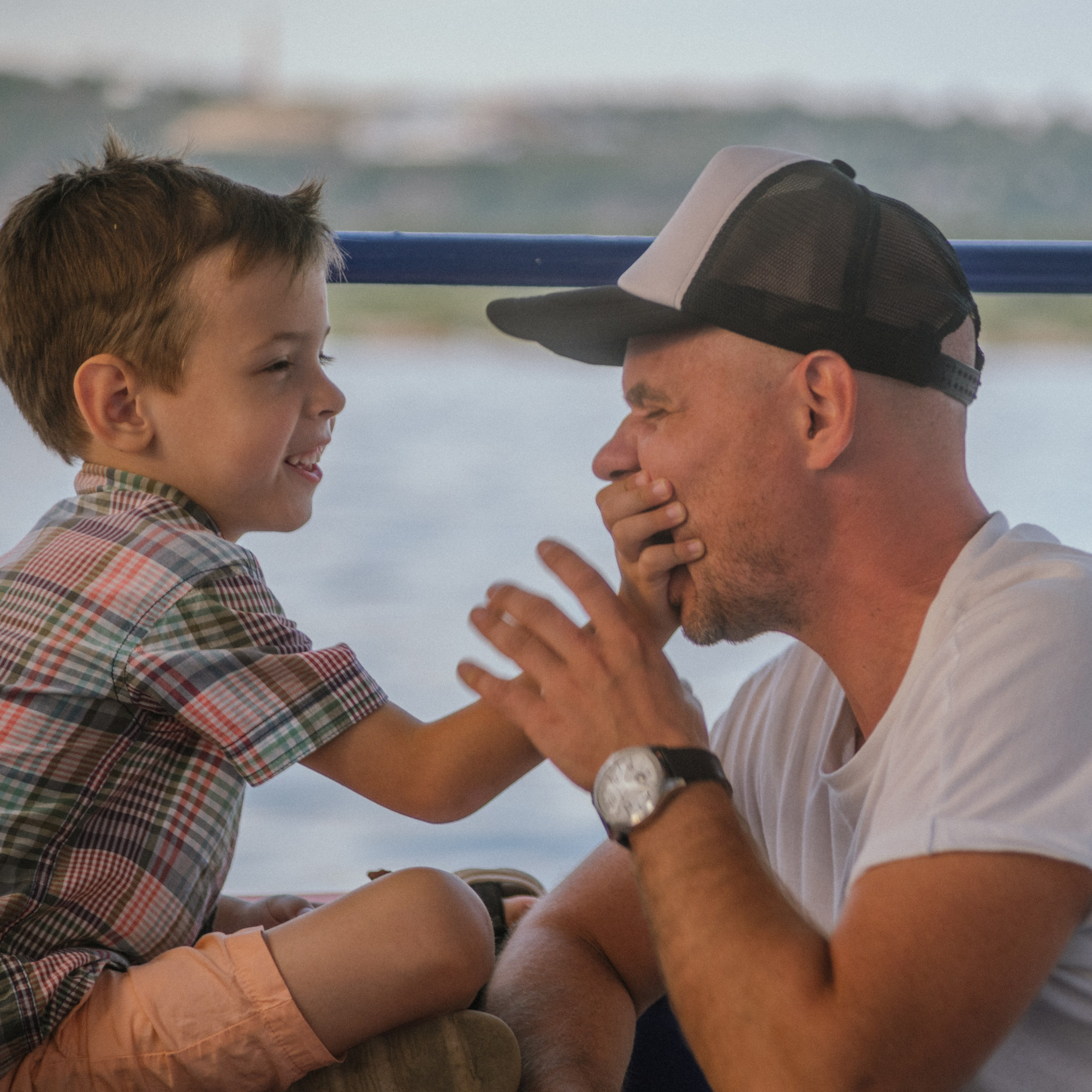 Портрет отца с сыном, семейная фотосессия