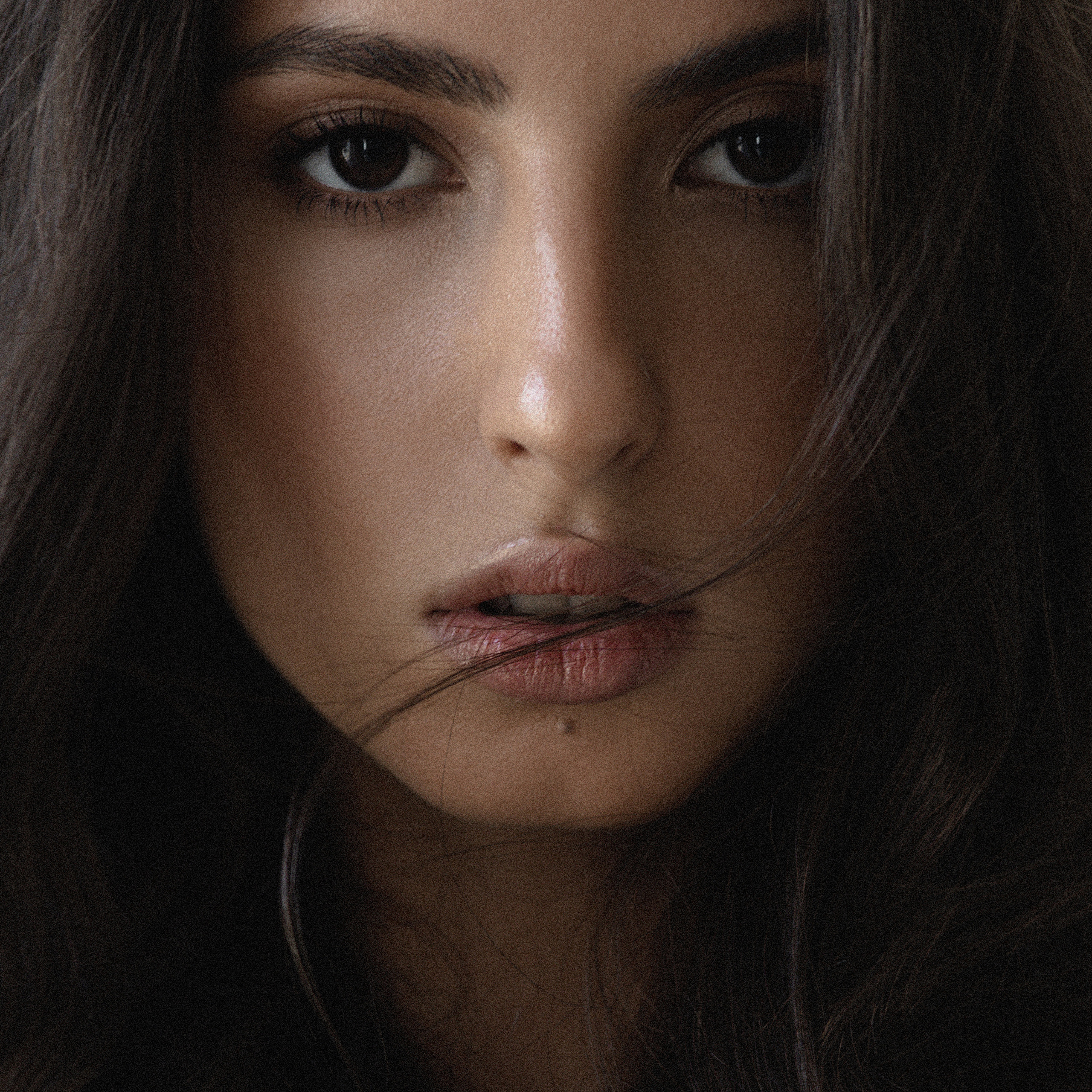 близкий портрет девушки. идеи для фотосессии в спб