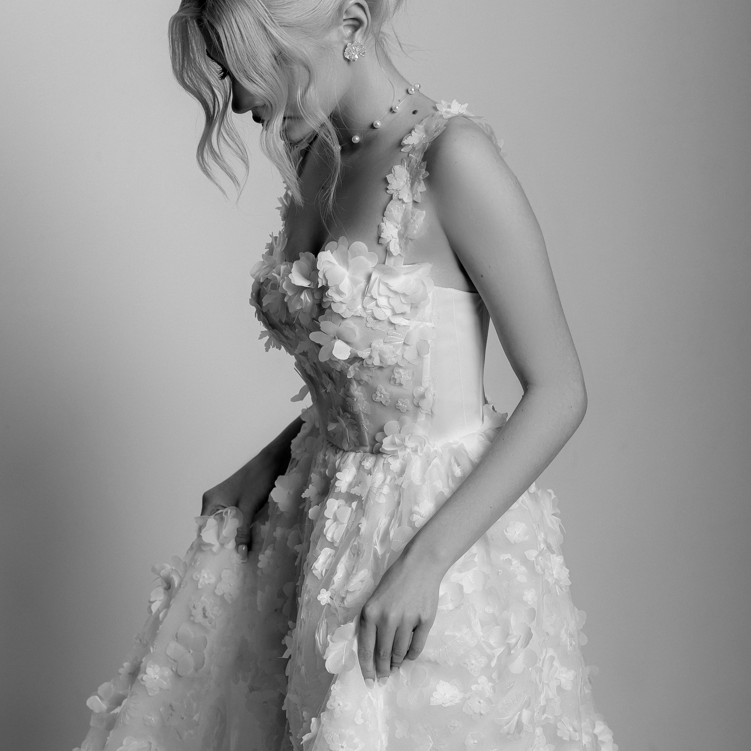 Съёмка невесты, Любовь