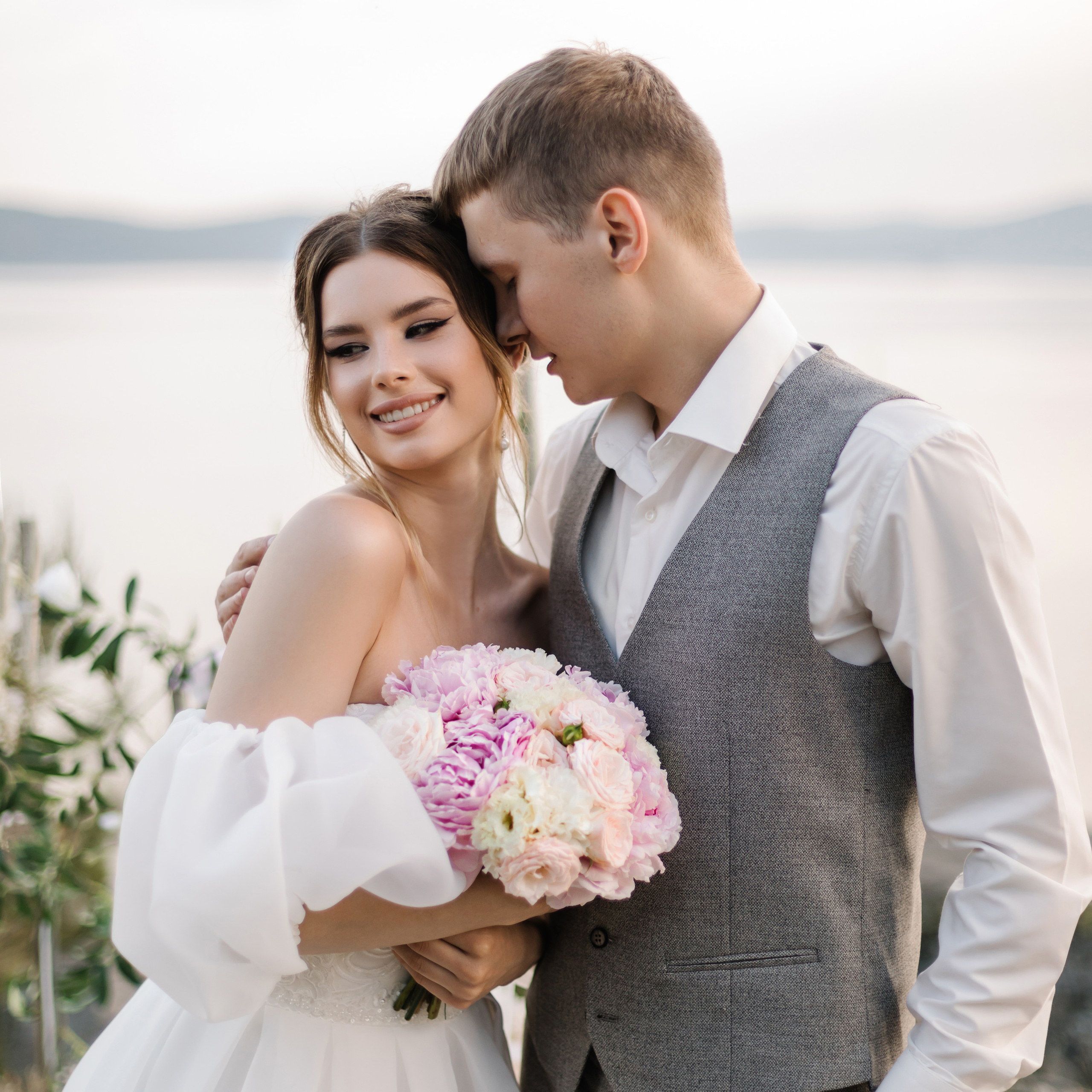 Gold sunset & pink peony