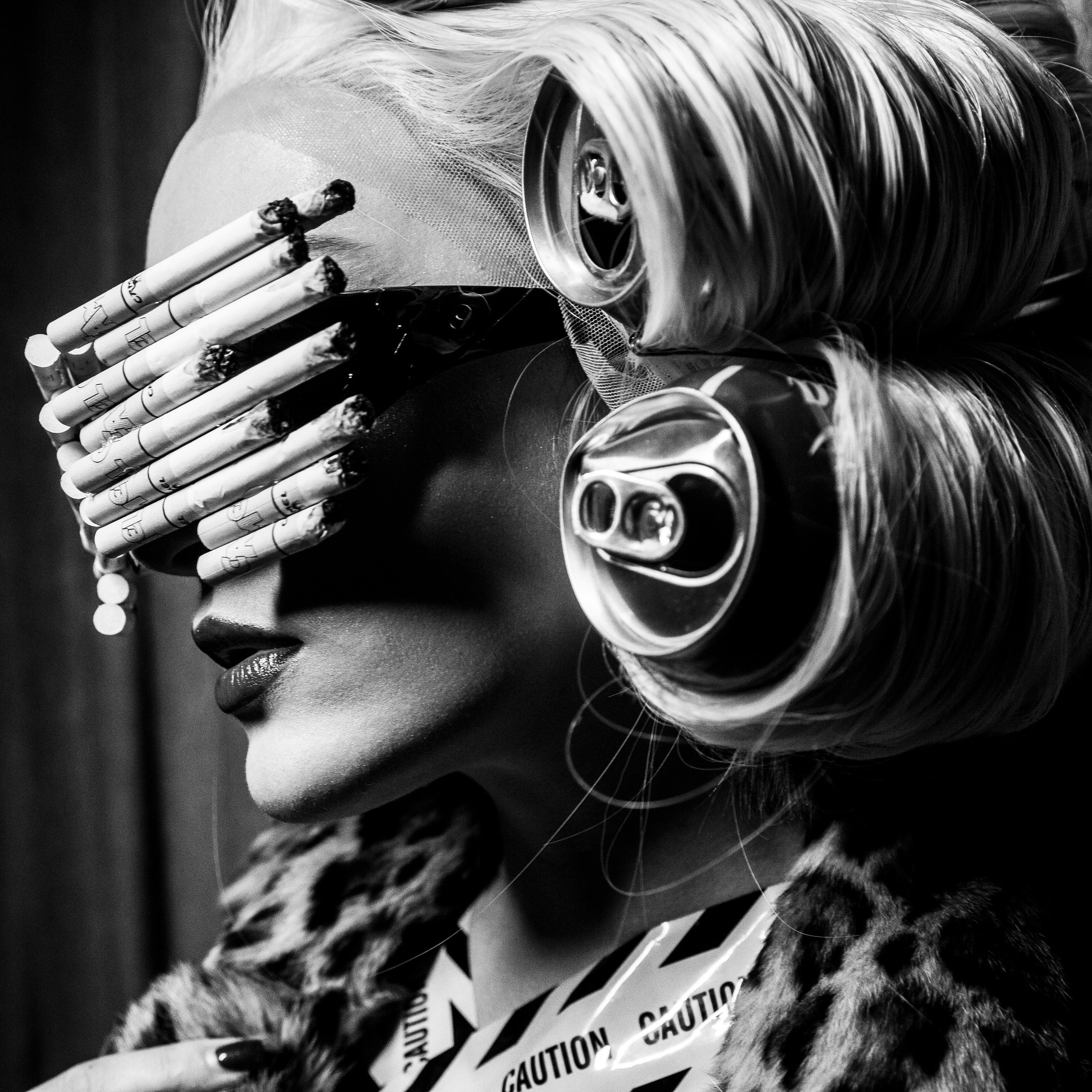 Злата. Lady Gaga: Telephone