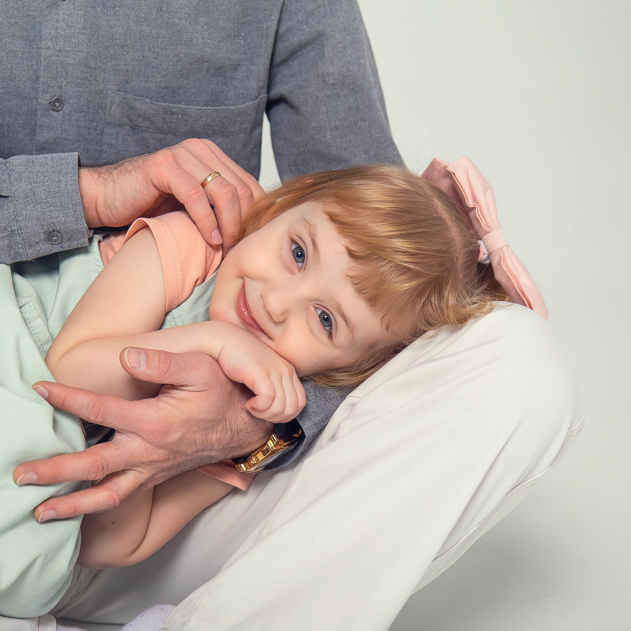 Семейная фотосессия в студии