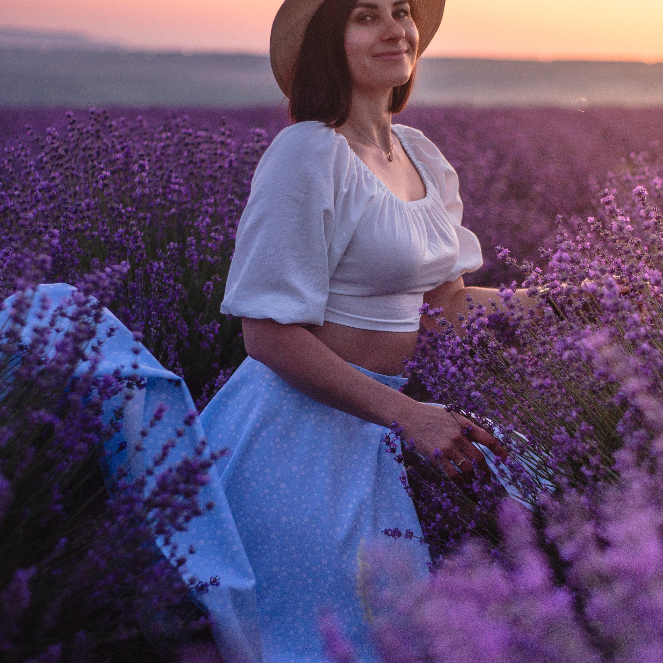 Поле лаванды на рассвете. Валерия Вдовина | атмосферные фото-путешествия по Крыму