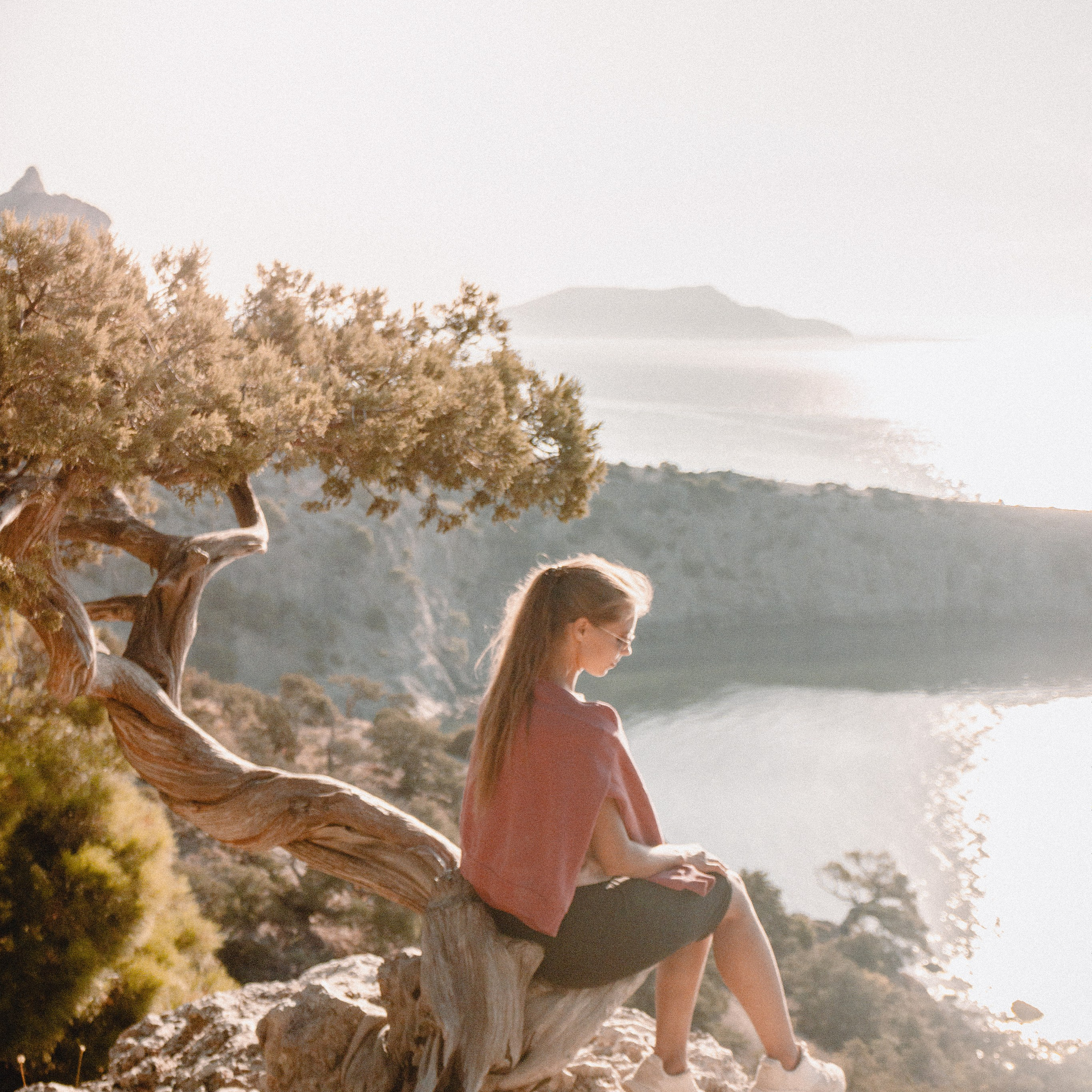 Рассвет на пике Космос. Валерия Вдовина | атмосферные фото-путешествия по Крыму