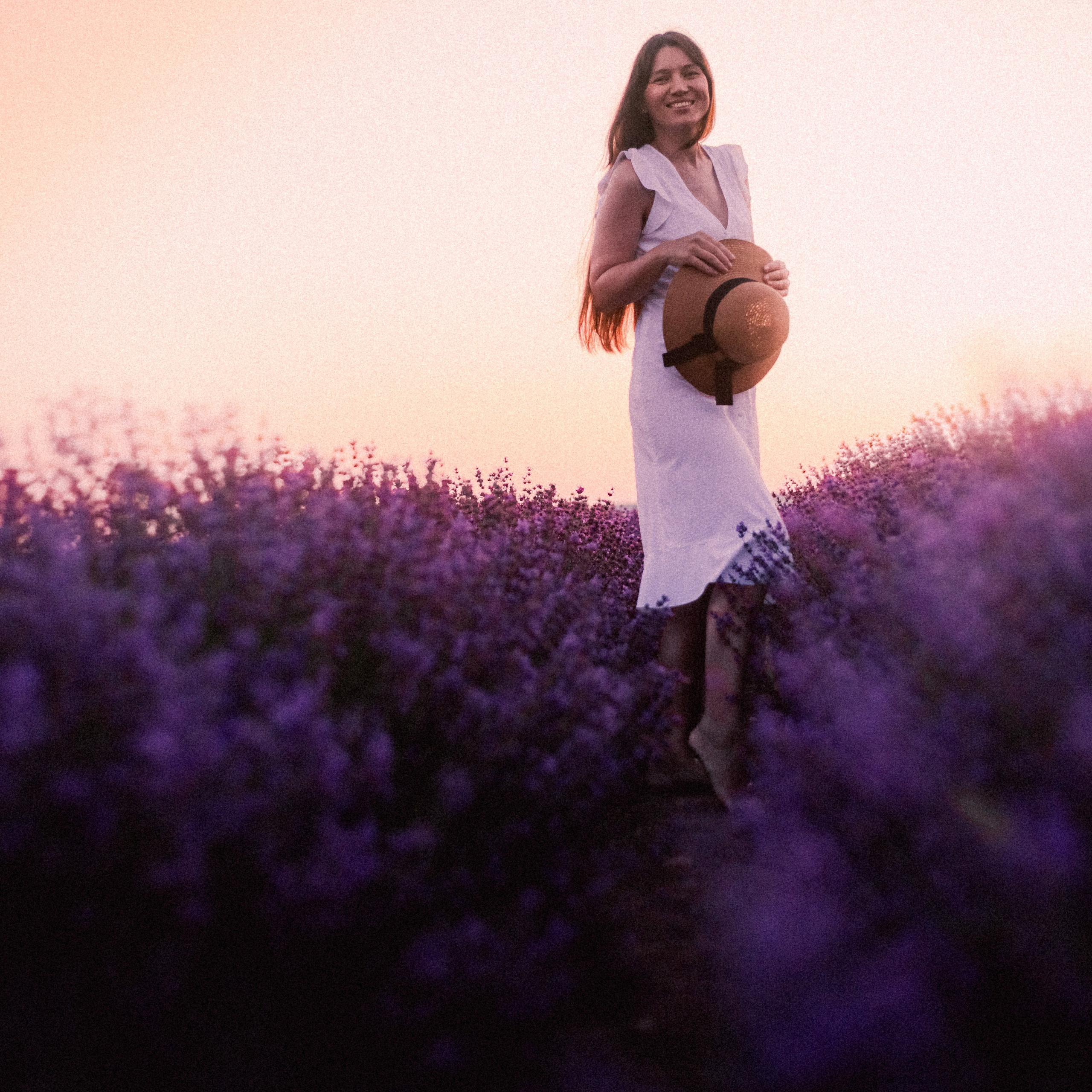 Поле лаванды на рассвете. Валерия Вдовина | атмосферные фото-путешествия по Крыму