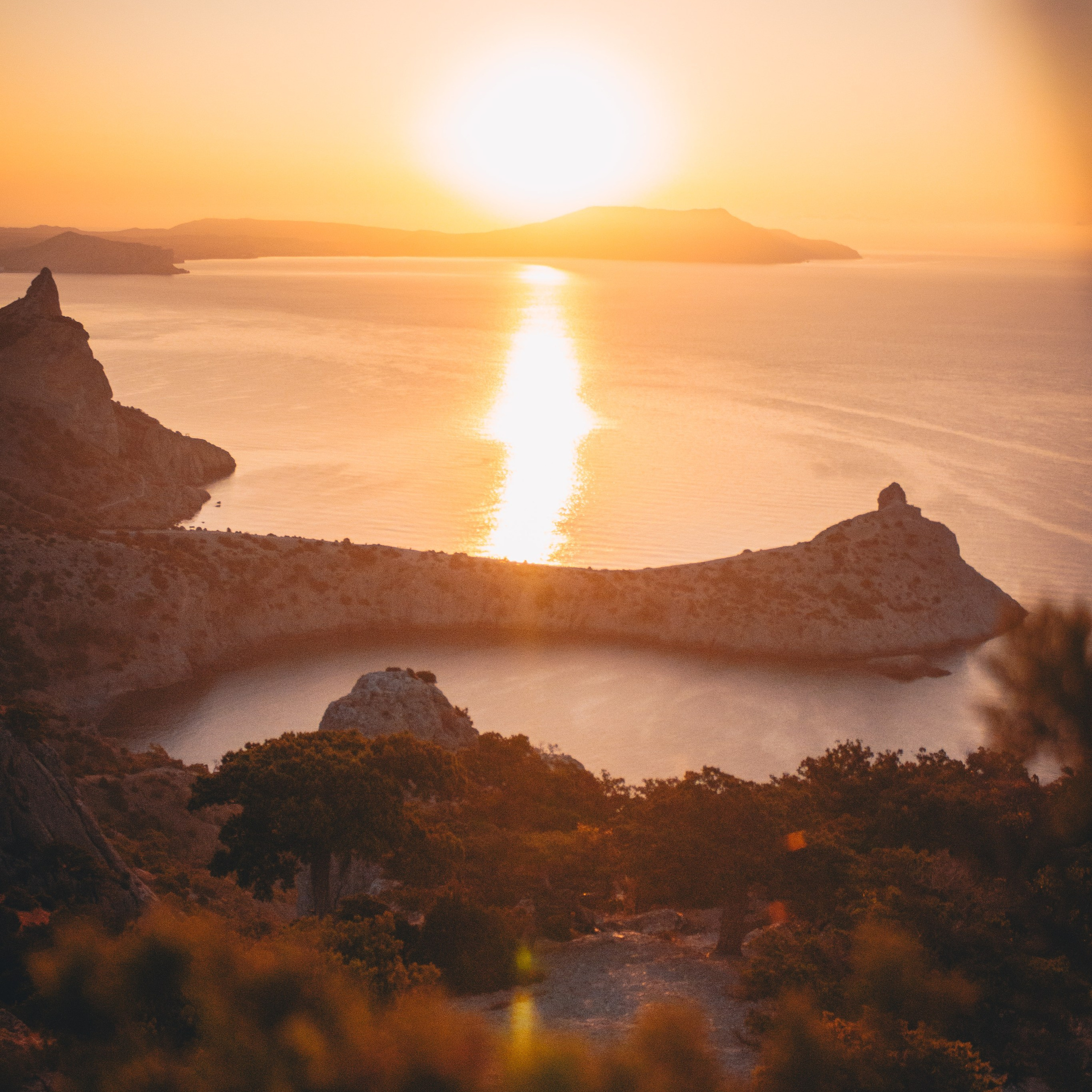 Рассвет на пике Космос. Валерия Вдовина | атмосферные фото-путешествия по Крыму