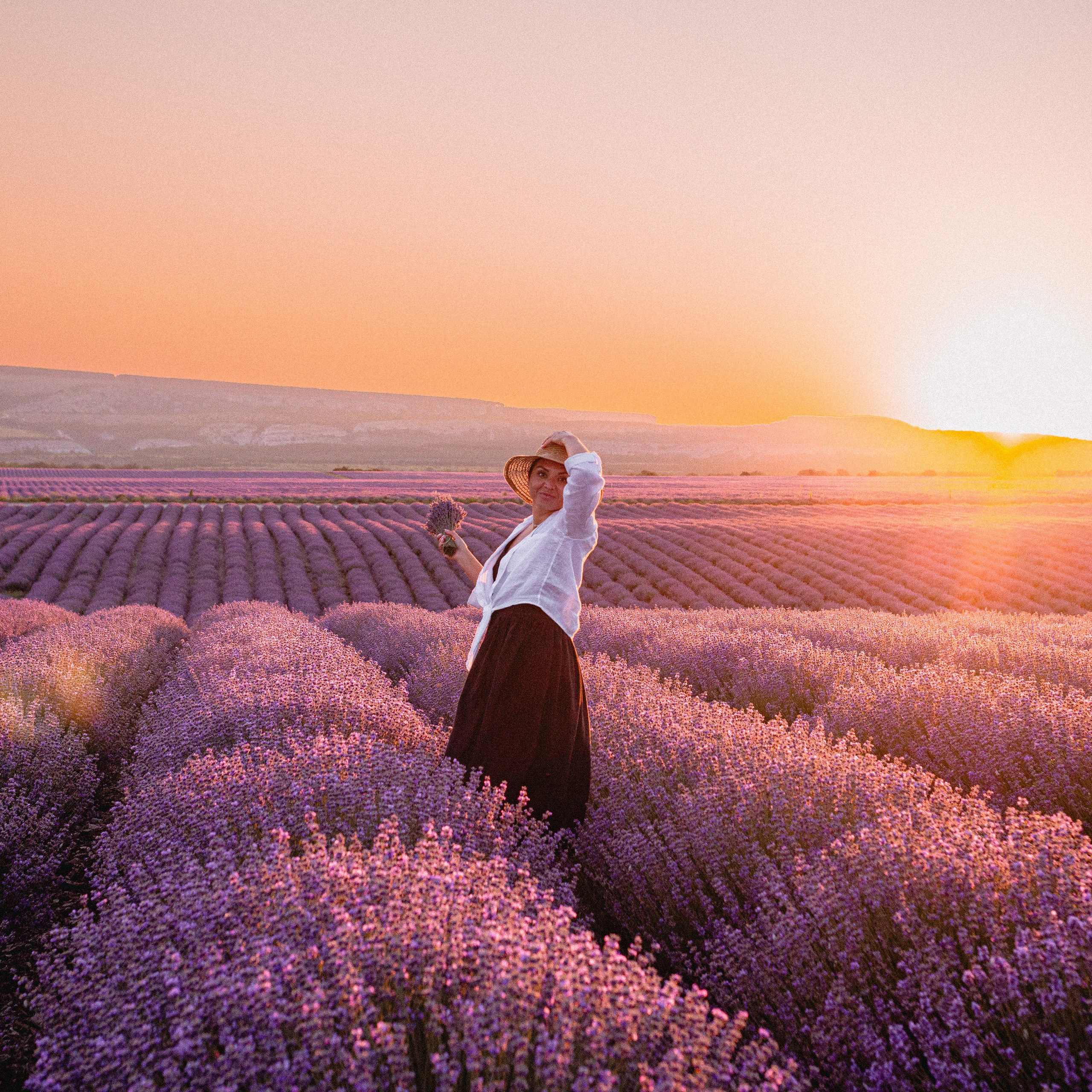 Поле лаванды на рассвете. Валерия Вдовина | атмосферные фото-путешествия по Крыму