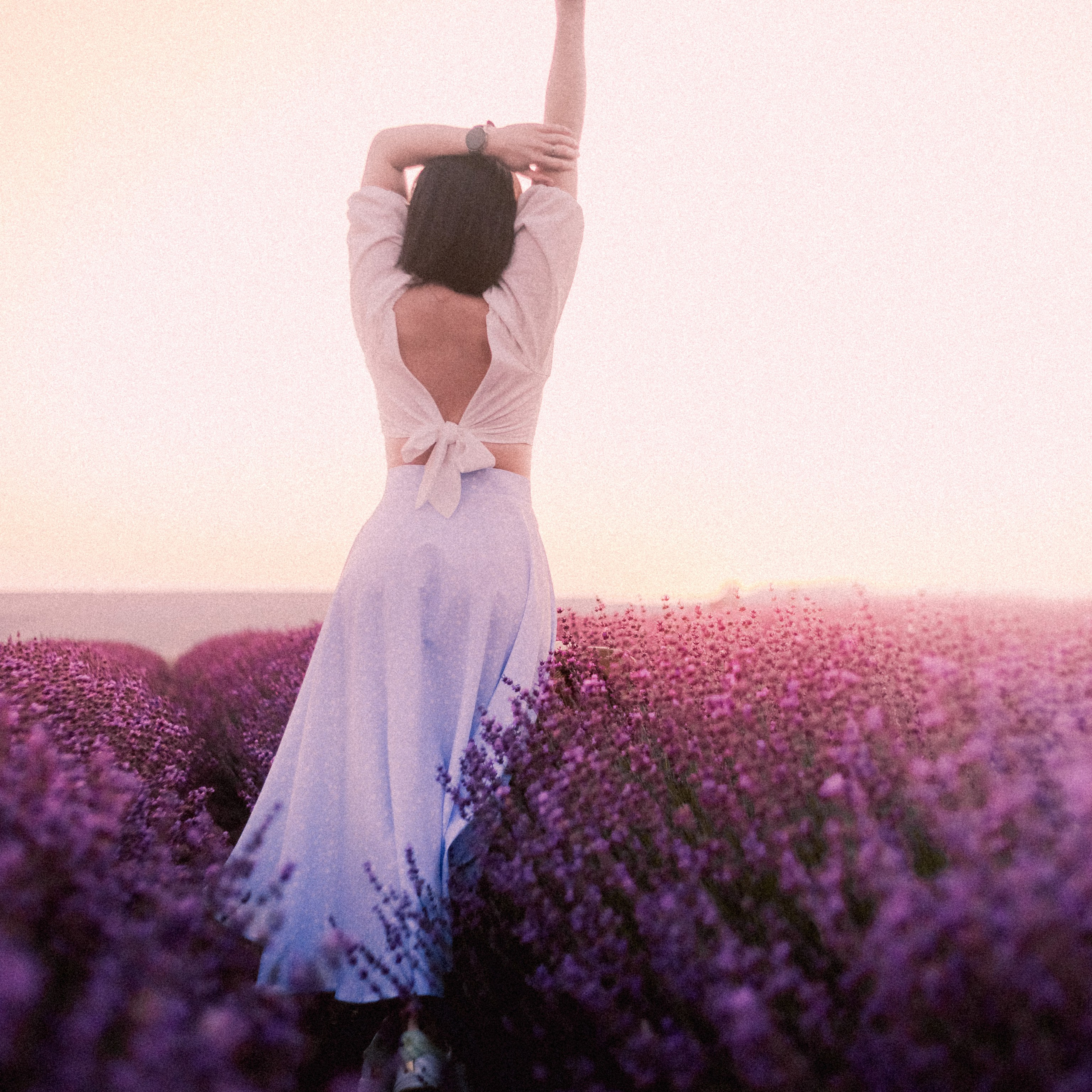 Поле лаванды на рассвете. Валерия Вдовина | атмосферные фото-путешествия по Крыму