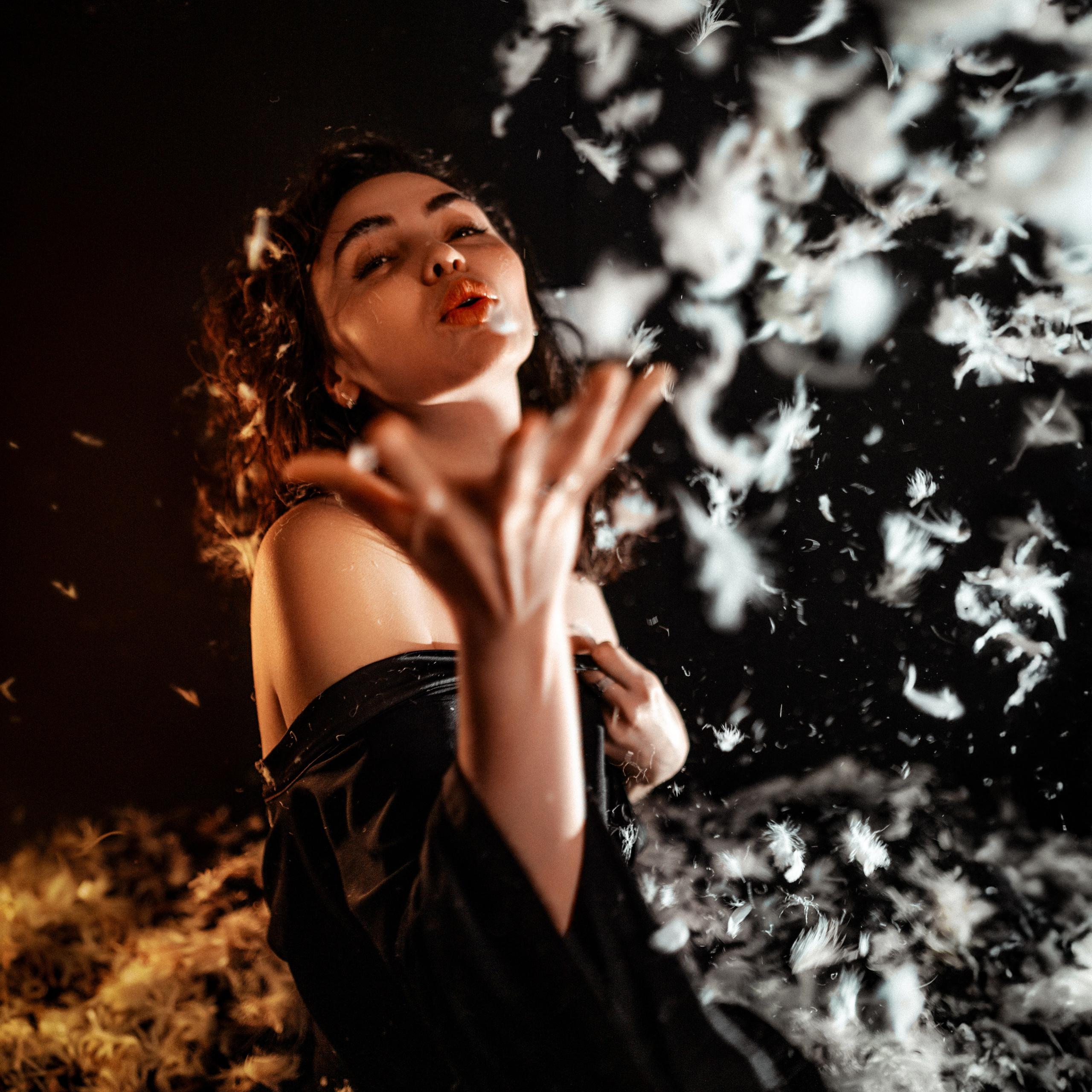 Перья / Оранжерея / Ангел