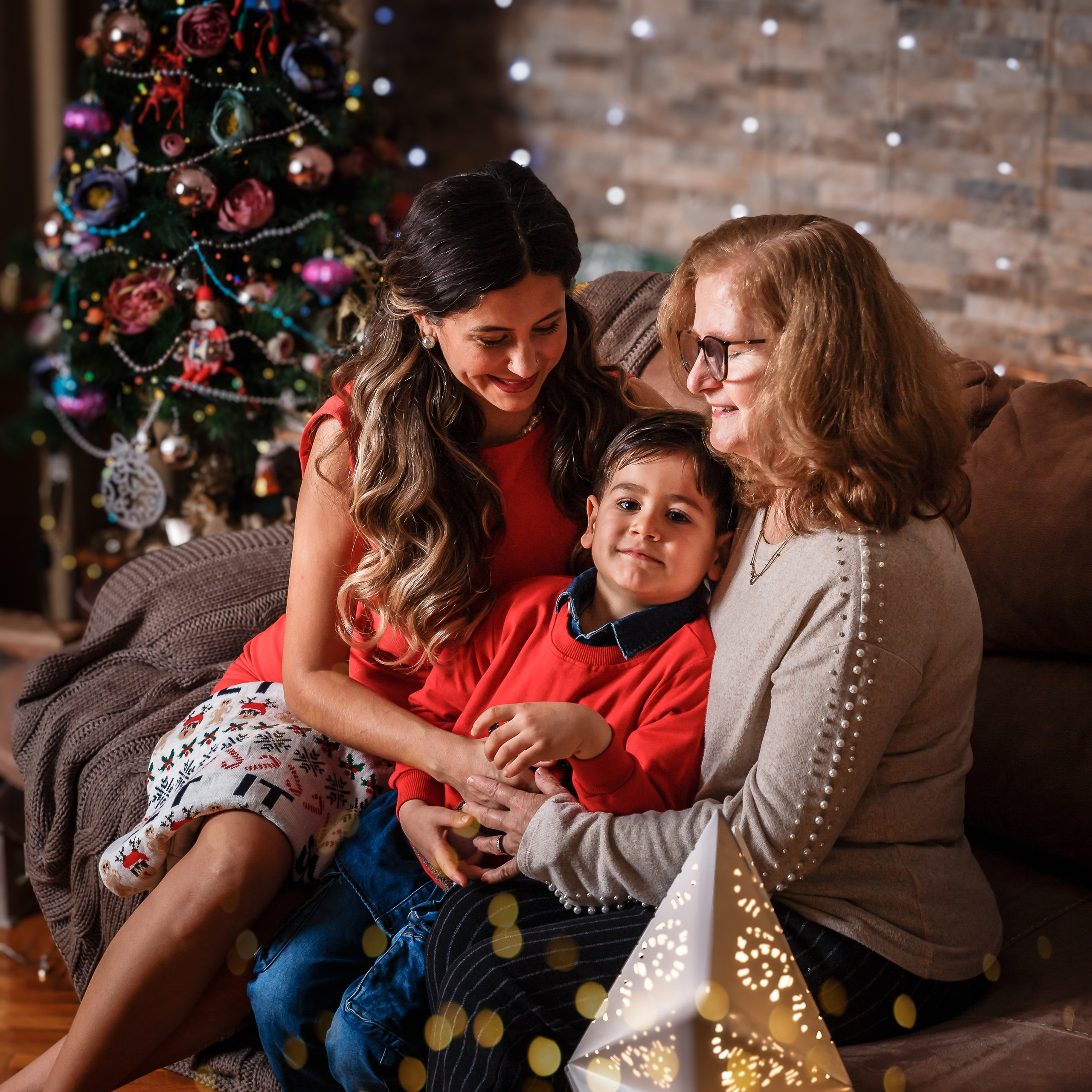 2025 Nappy New Year. Professional family and children’s photographer in Izmir Irina Eron