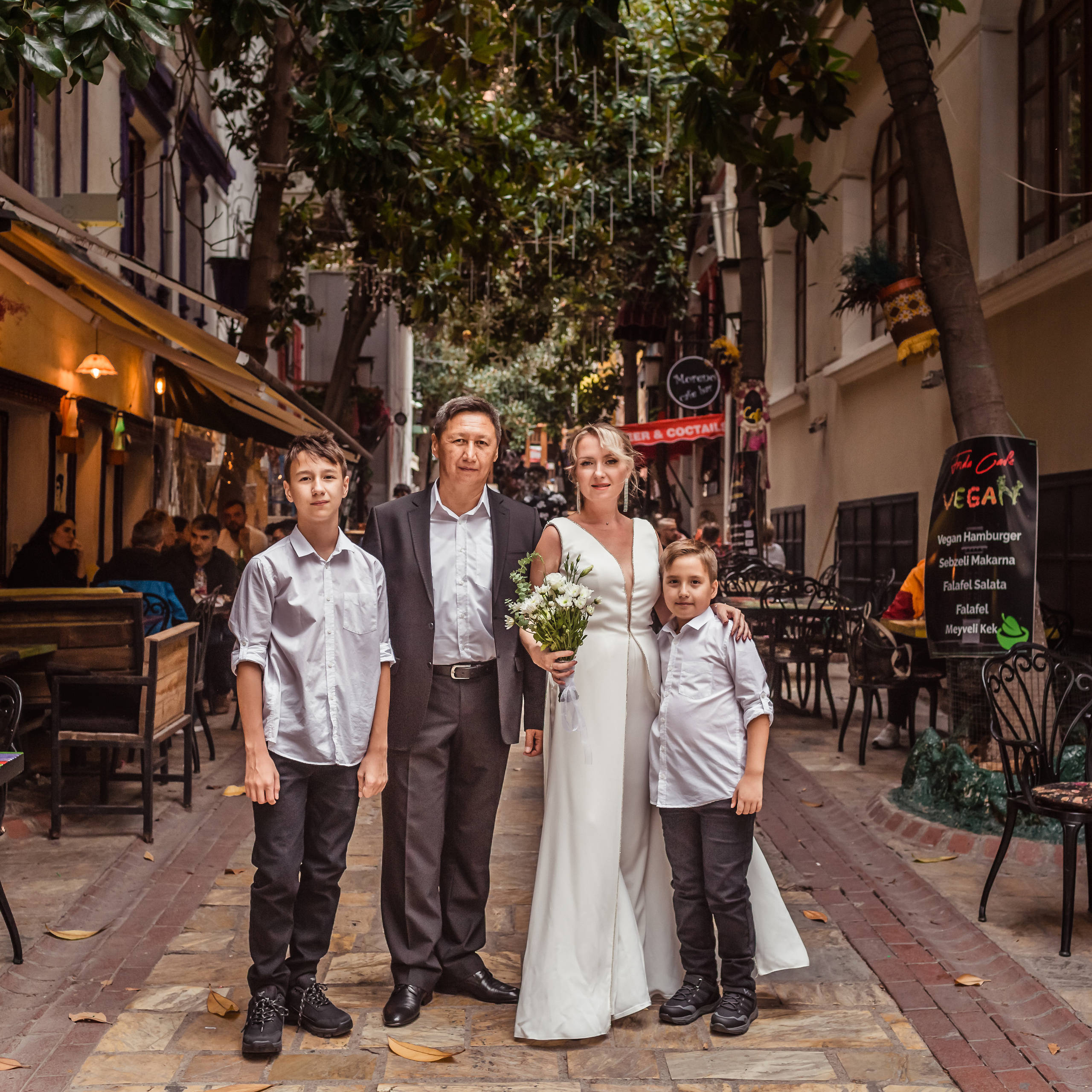 Wedding anniversary. Professional family and children’s photographer in Izmir Irina Eron