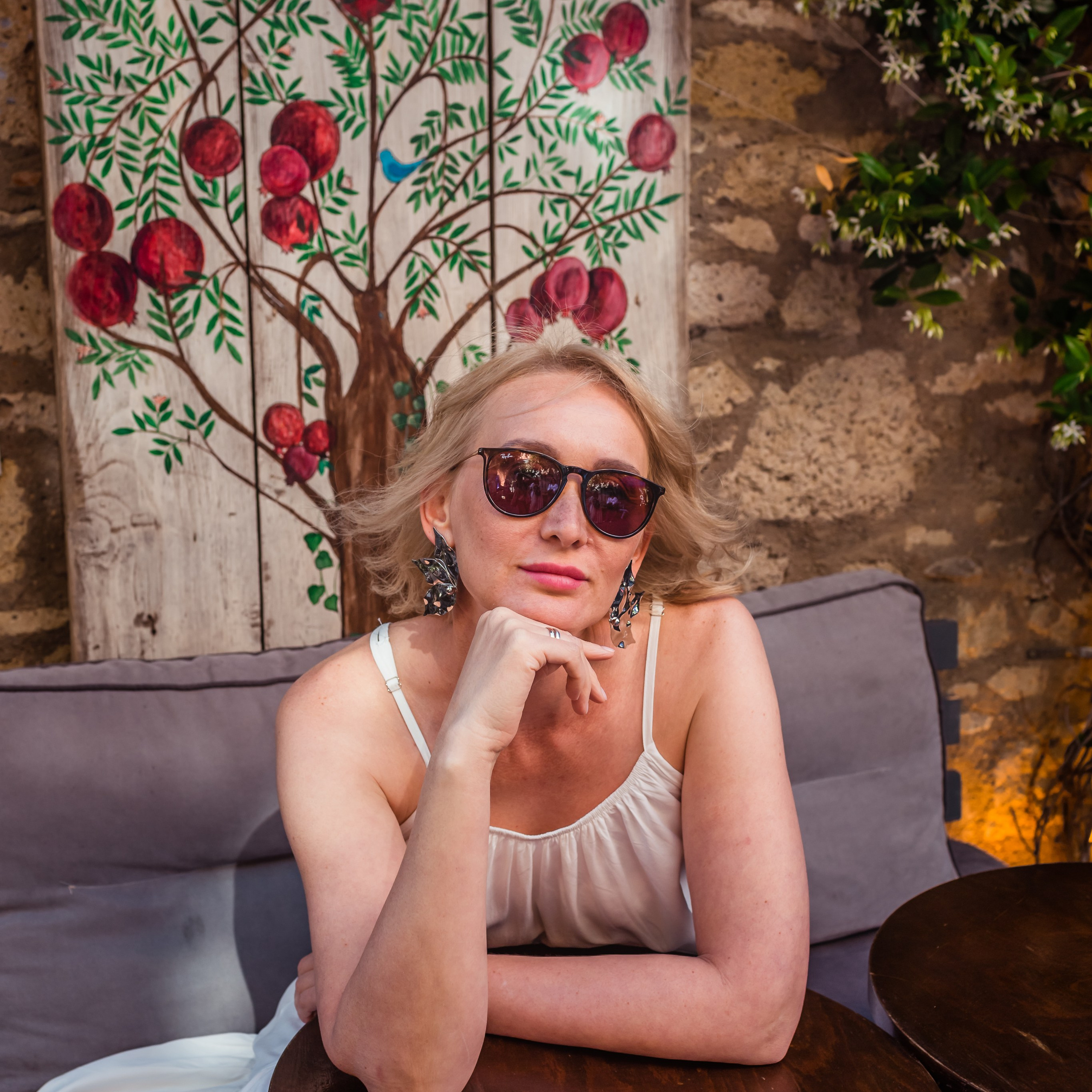 Photo session for tourists in Alacati, Cesme