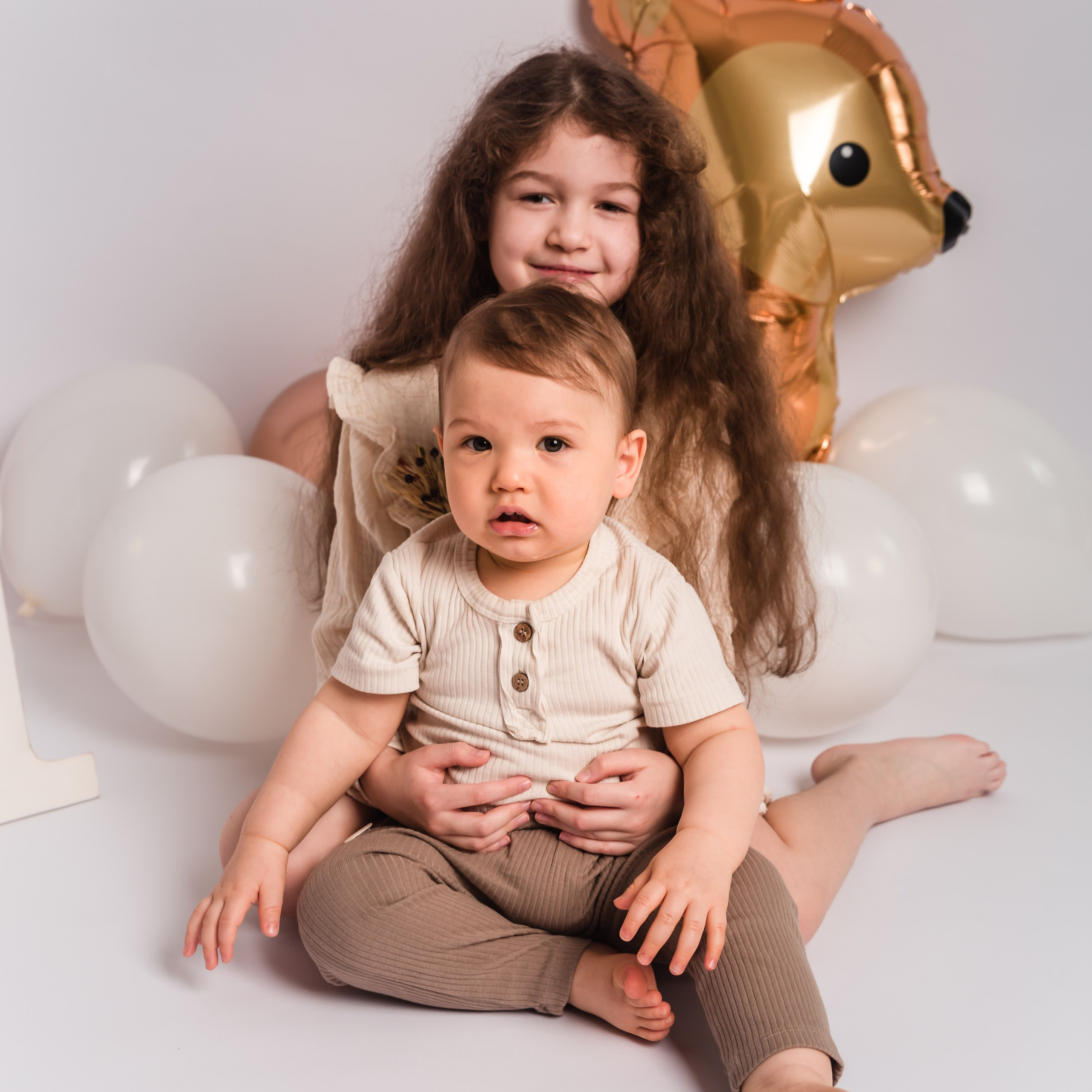 “Сними свою обувь — мы будем ходить босиком…”. Professional family and children’s photographer in Izmir Irina Eron
