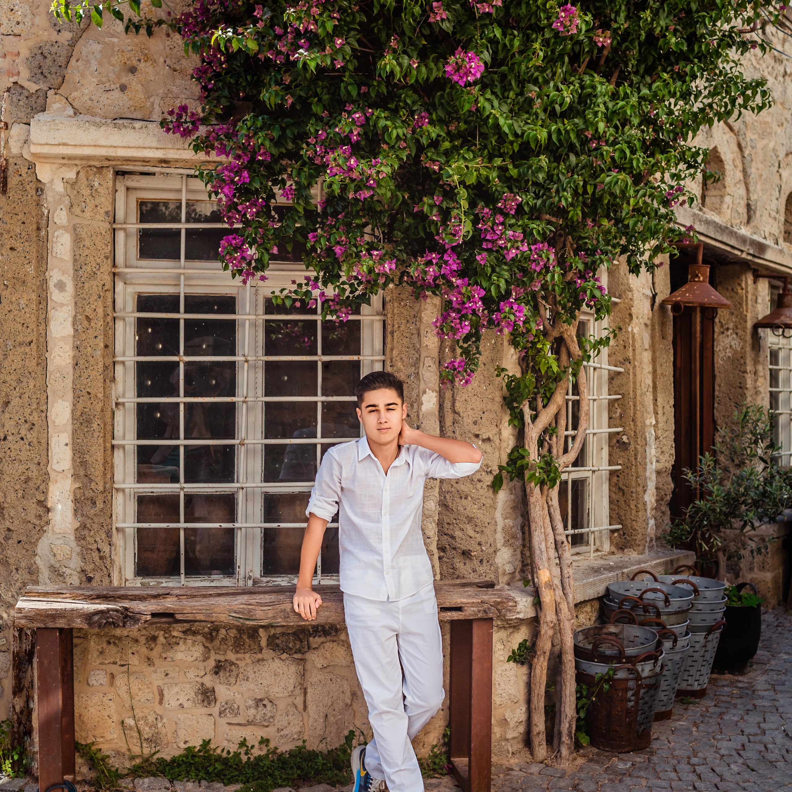 Photo session for tourists in Alacati, Cesme