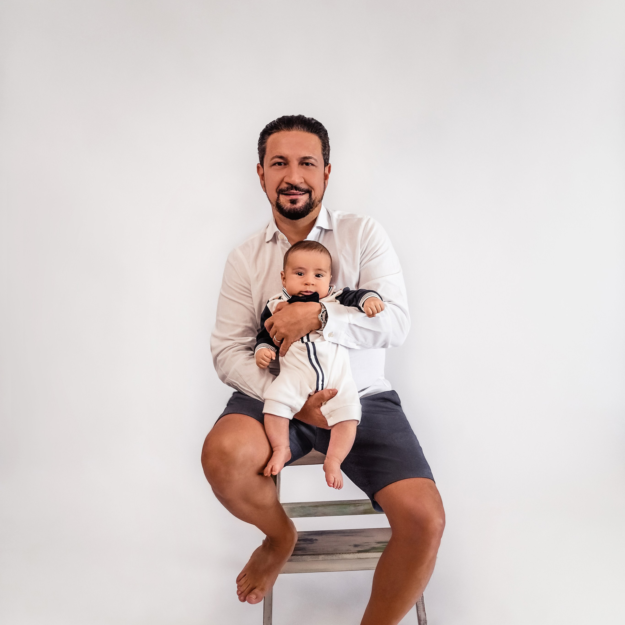 Photo session with three-month-old baby. Professional family and children’s photographer in Izmir Irina Eron