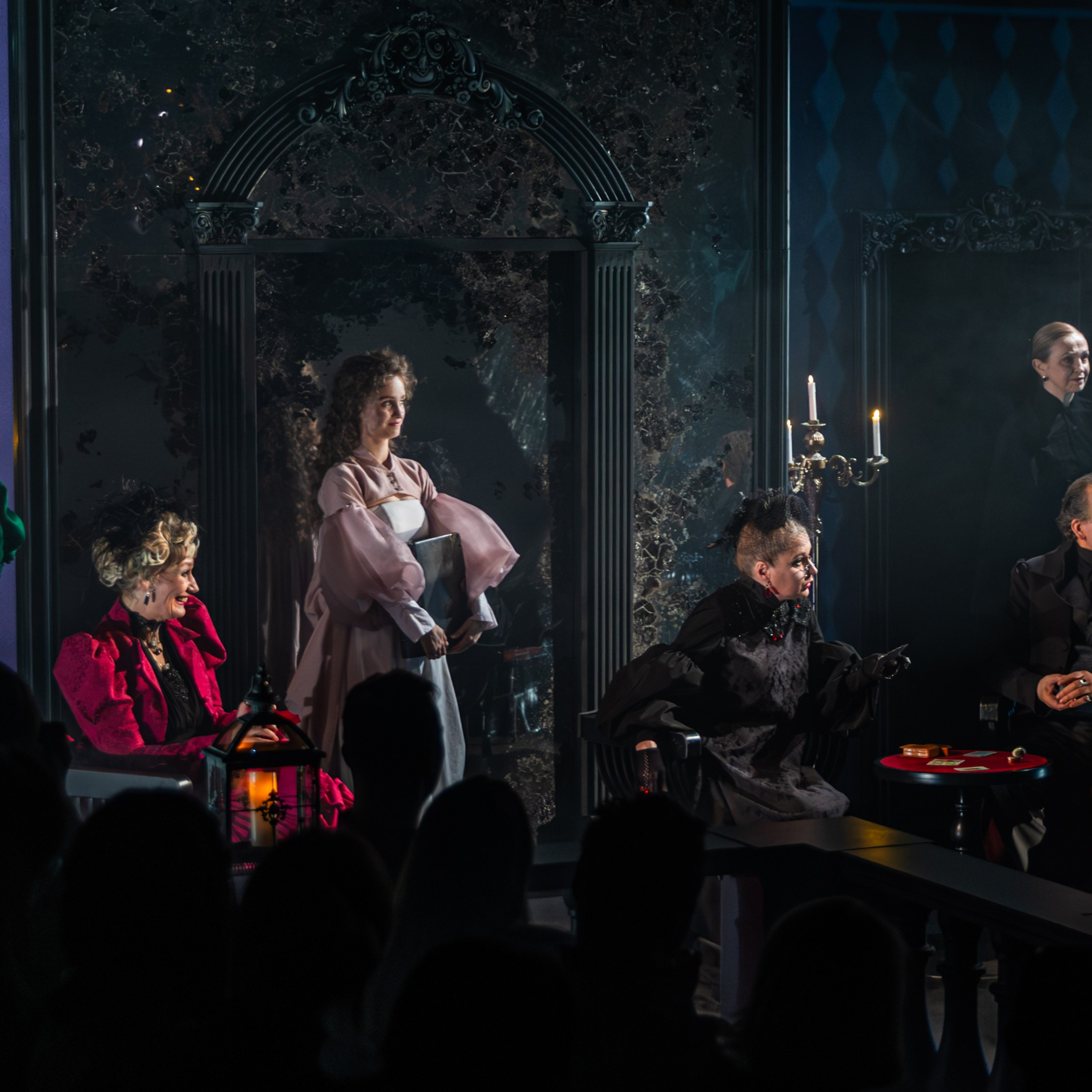 Театральная постановка «Сумерки.Москва»