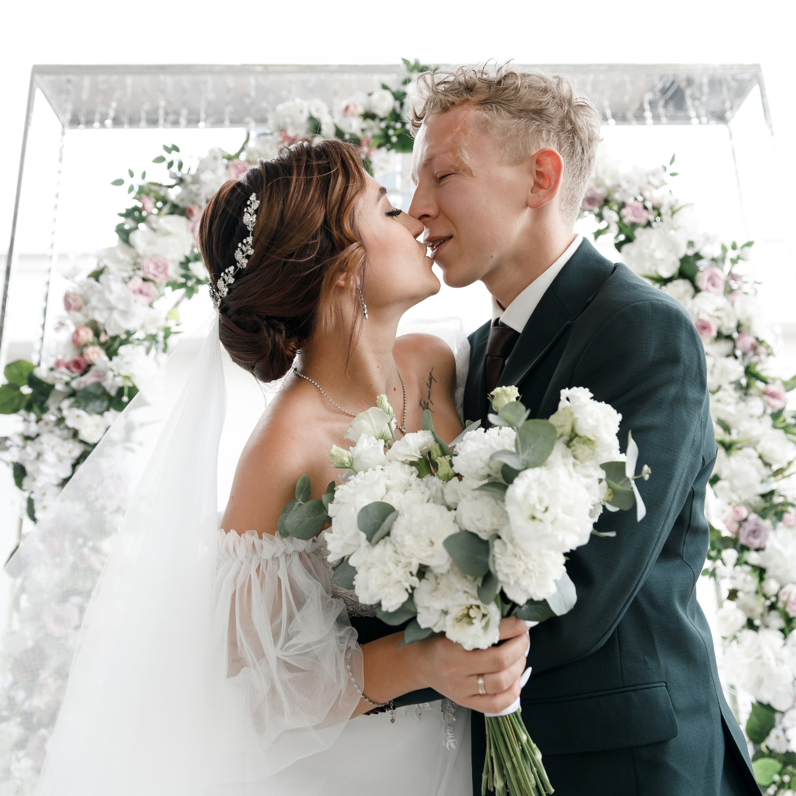 свадьба краснодар, фотограф на свадьбу краснодар, фотограф краснодар, свадебный фотограф краснодар, свадебный фотограф, свадебные фотографии, жених и невеста, свадебная фотосессия, фотограф, свадьба, свадебная прогулка, фотосессия, краснодар, позирование, фотограф анапа, фотограф новороссийск, фотограф сочи, анапа, сочи, майкоп, свадьба москва, москва, фотограф москва, свадебная фотосессия москва, фотосъемка москва, свадьба у моря, дом у моря, морская свадьба, Геленджик, Кабардинка, море, Черное море, Анапа, Краснодар, Краснодарский край, парк Краснодар, парк Галицкого