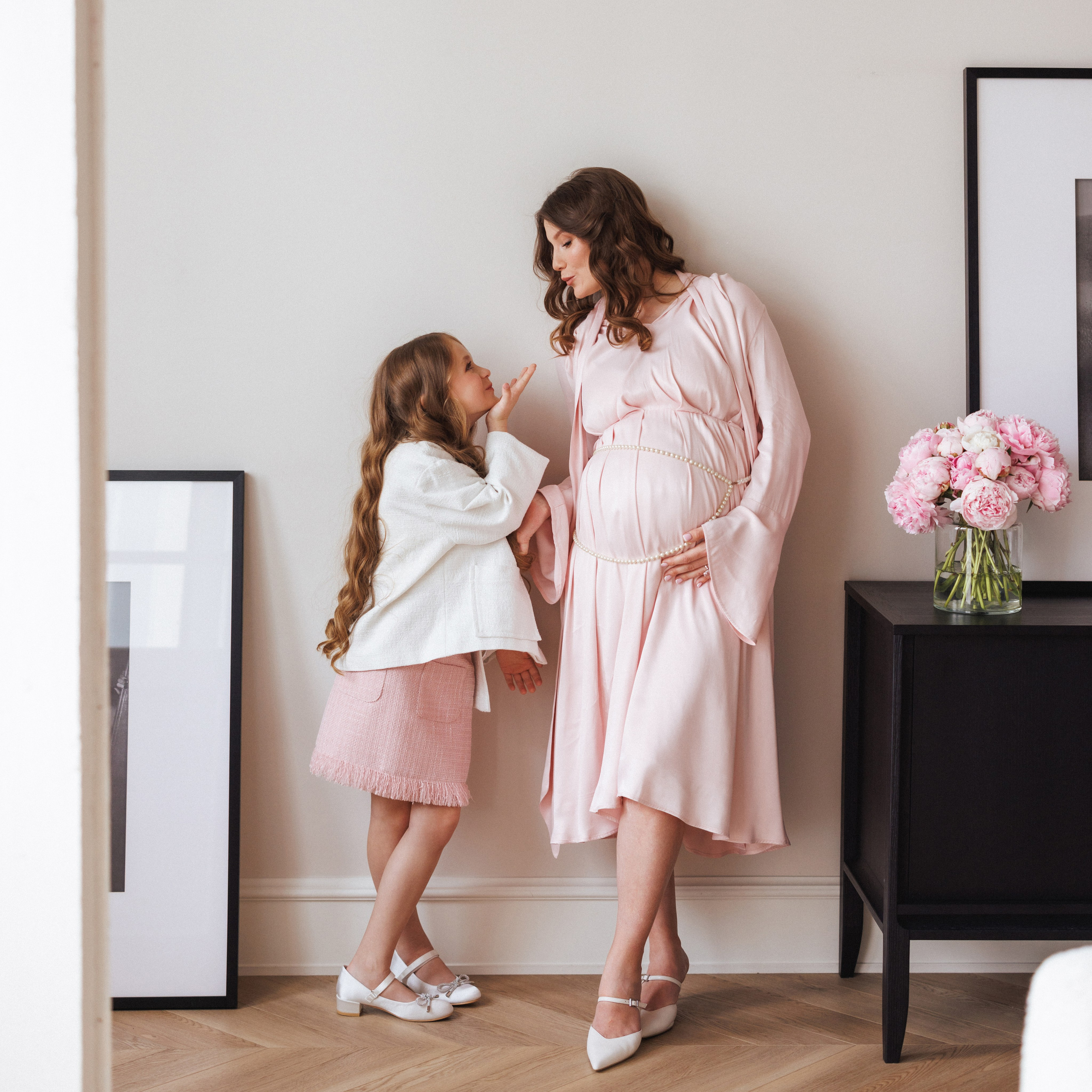 Любовь и Ева, фотостудия «Париж»