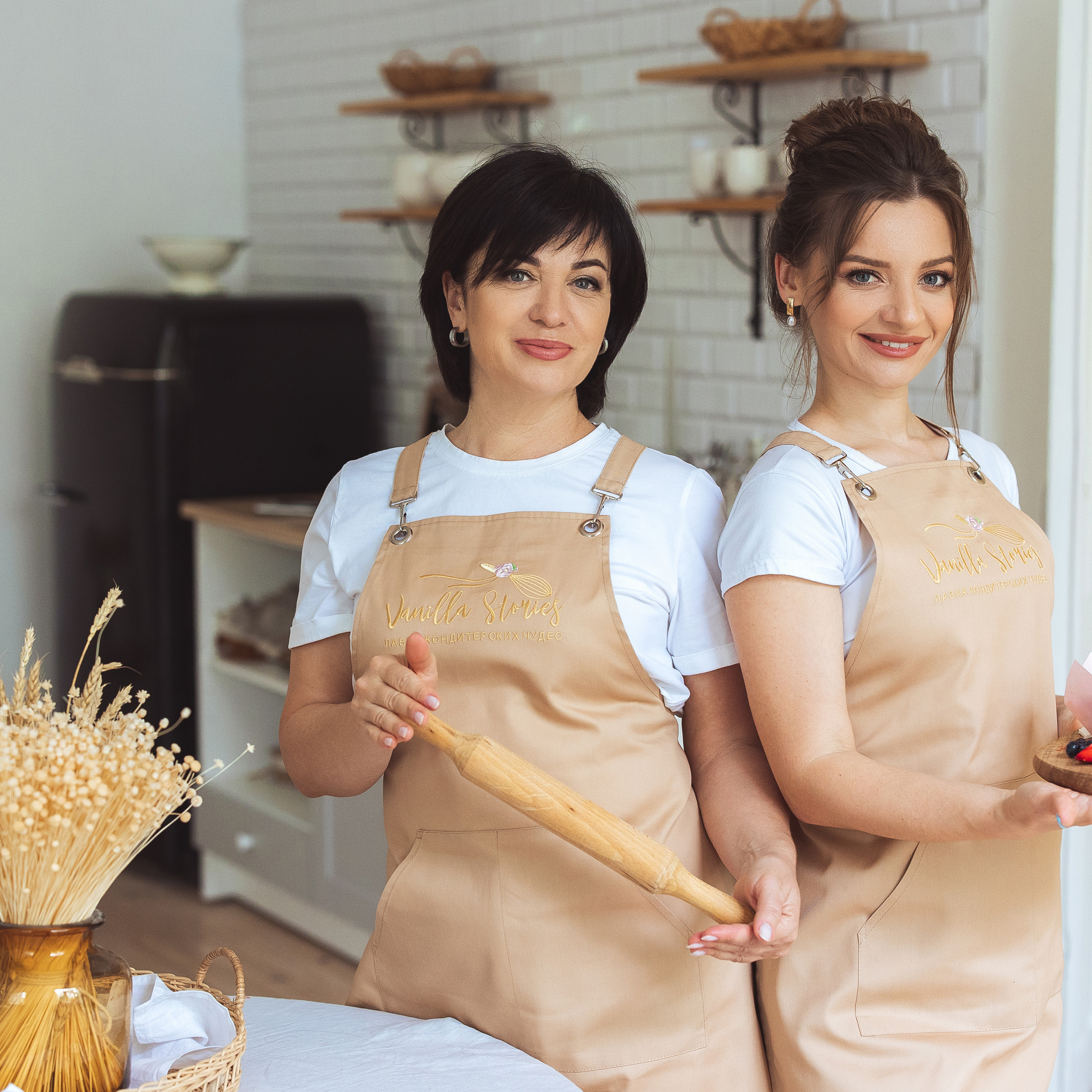 Кондитеры, Юля и Ирина