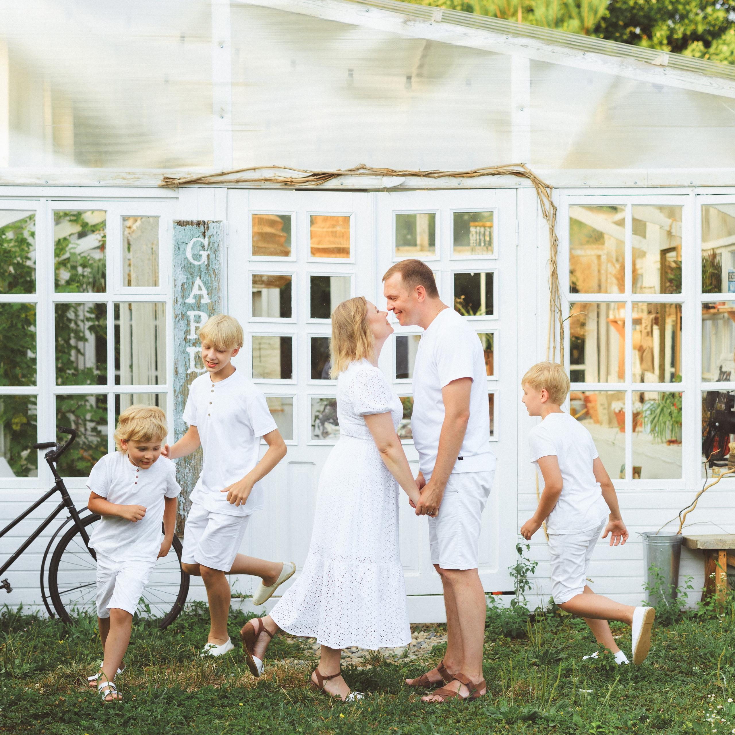 «Clover Dacha», Лето