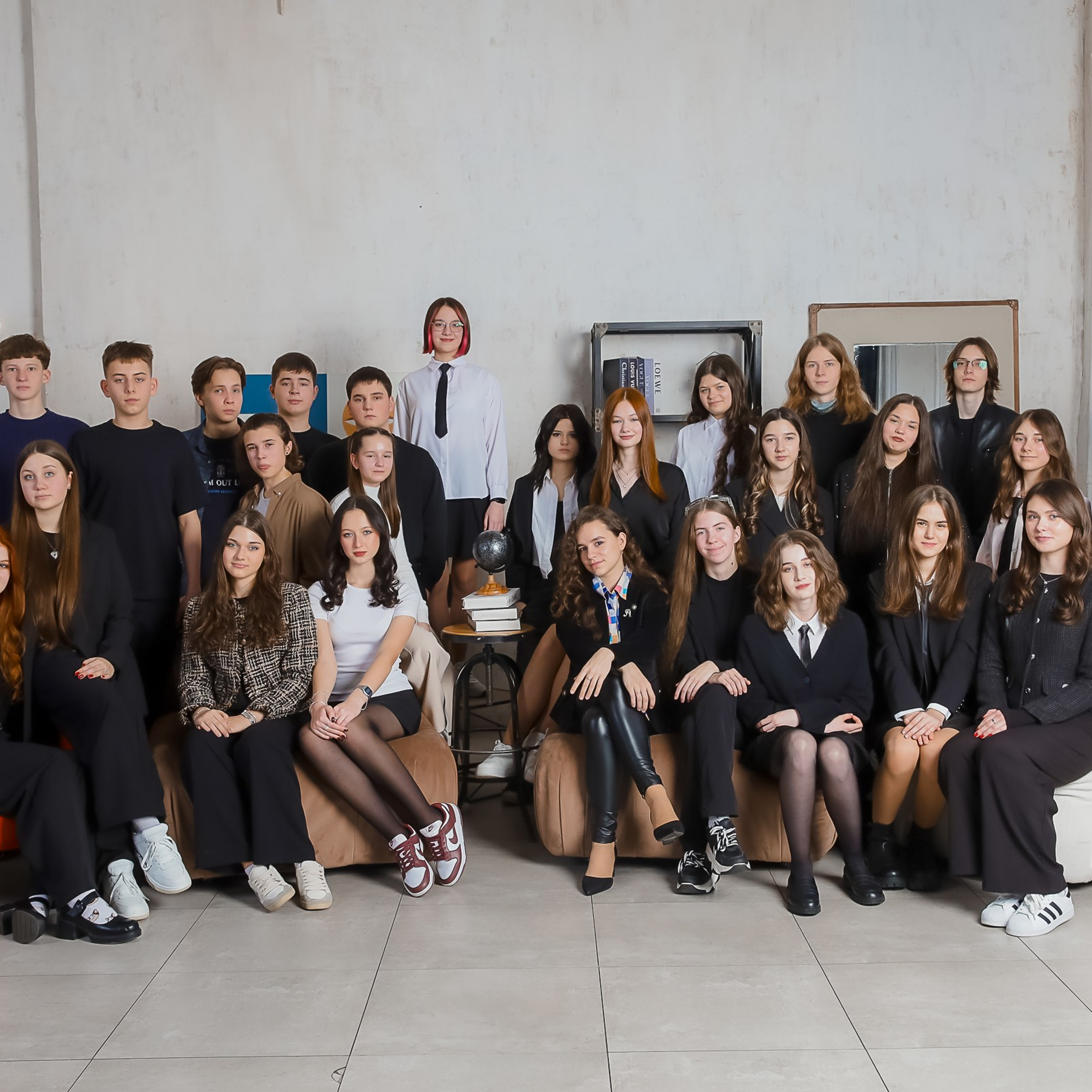 СТУДИЙНАЯ ФОТОСЕССИЯ 9 КЛАСС