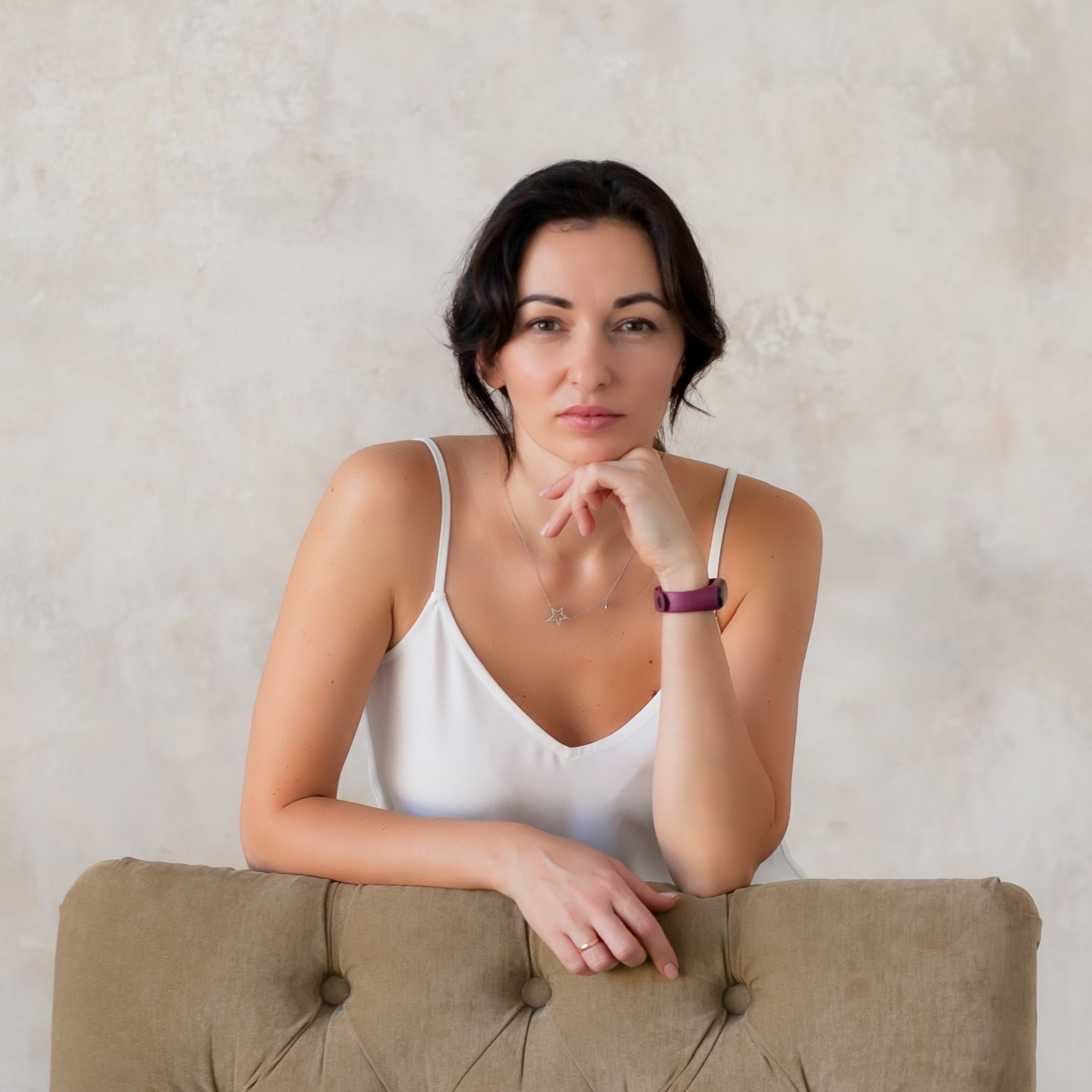 АННА. ПРЕПОДАВАТЕЛЬ ЙОГИ.