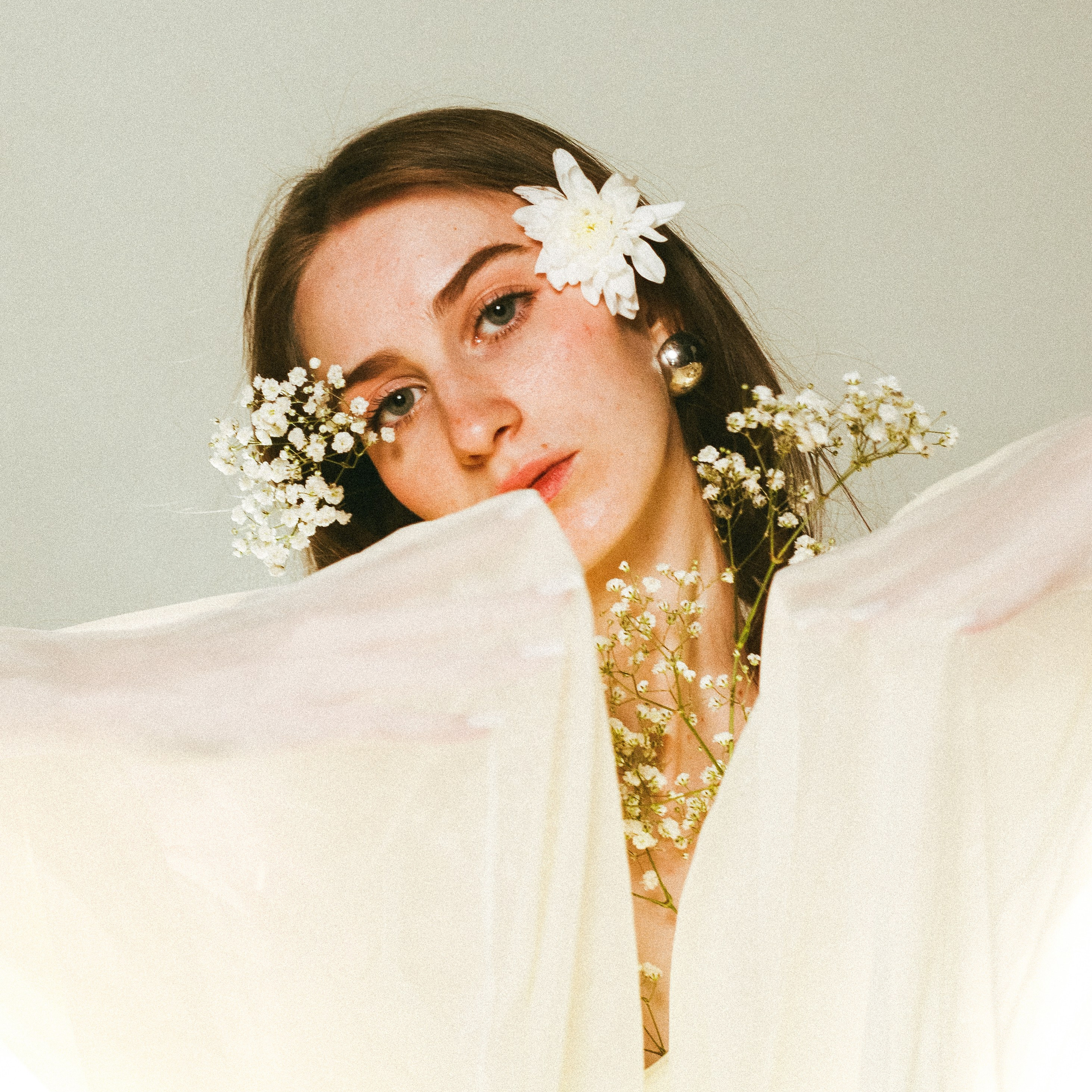 Творческая фотосессия в студии с цветным светом rgb во Владивостоке. Фотограф и видеограф во Владивостоке Анна Шиманская