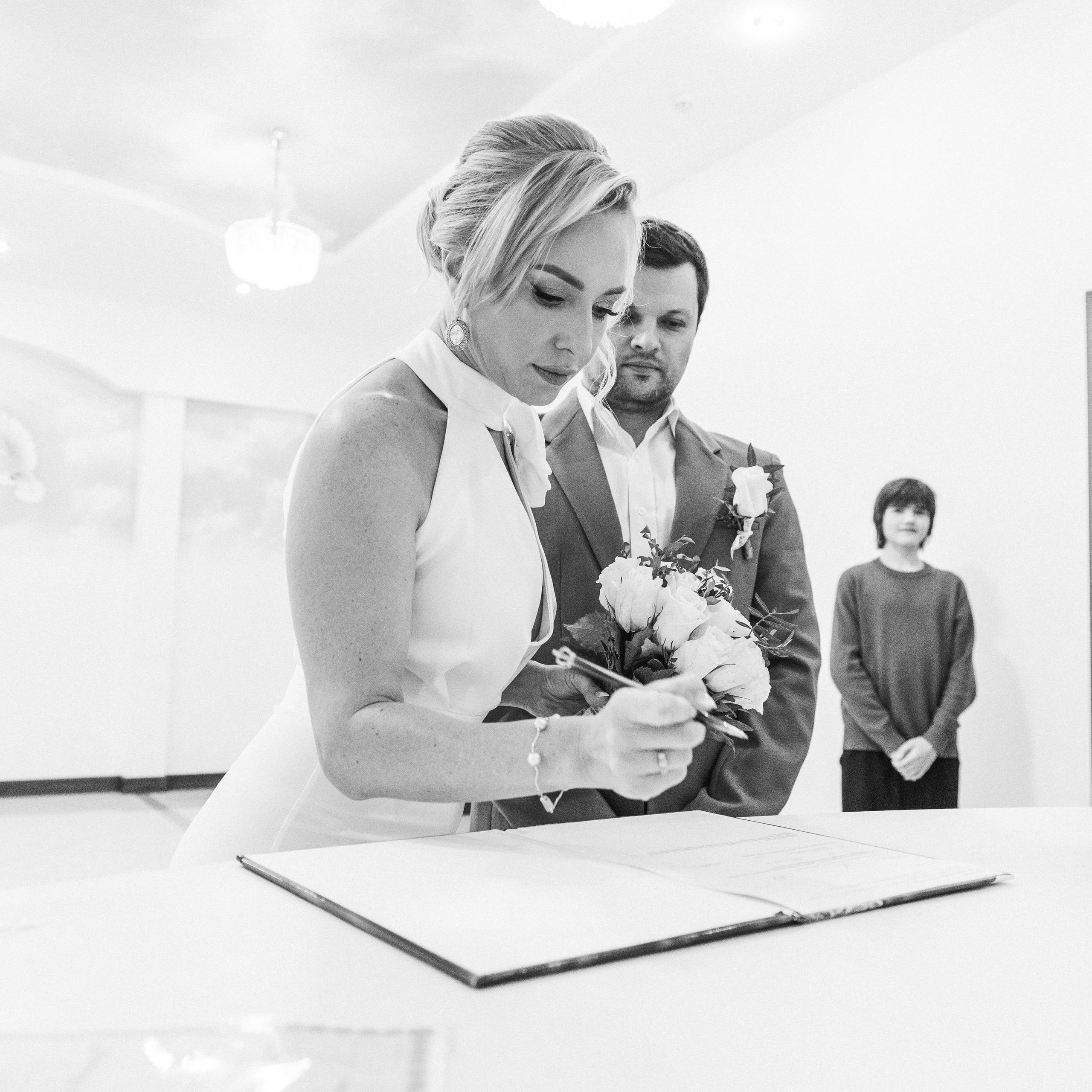 Свадебная фотосессия в ЗАГСе во Владивостоке. Фотограф и видеограф во Владивостоке Анна Шиманская