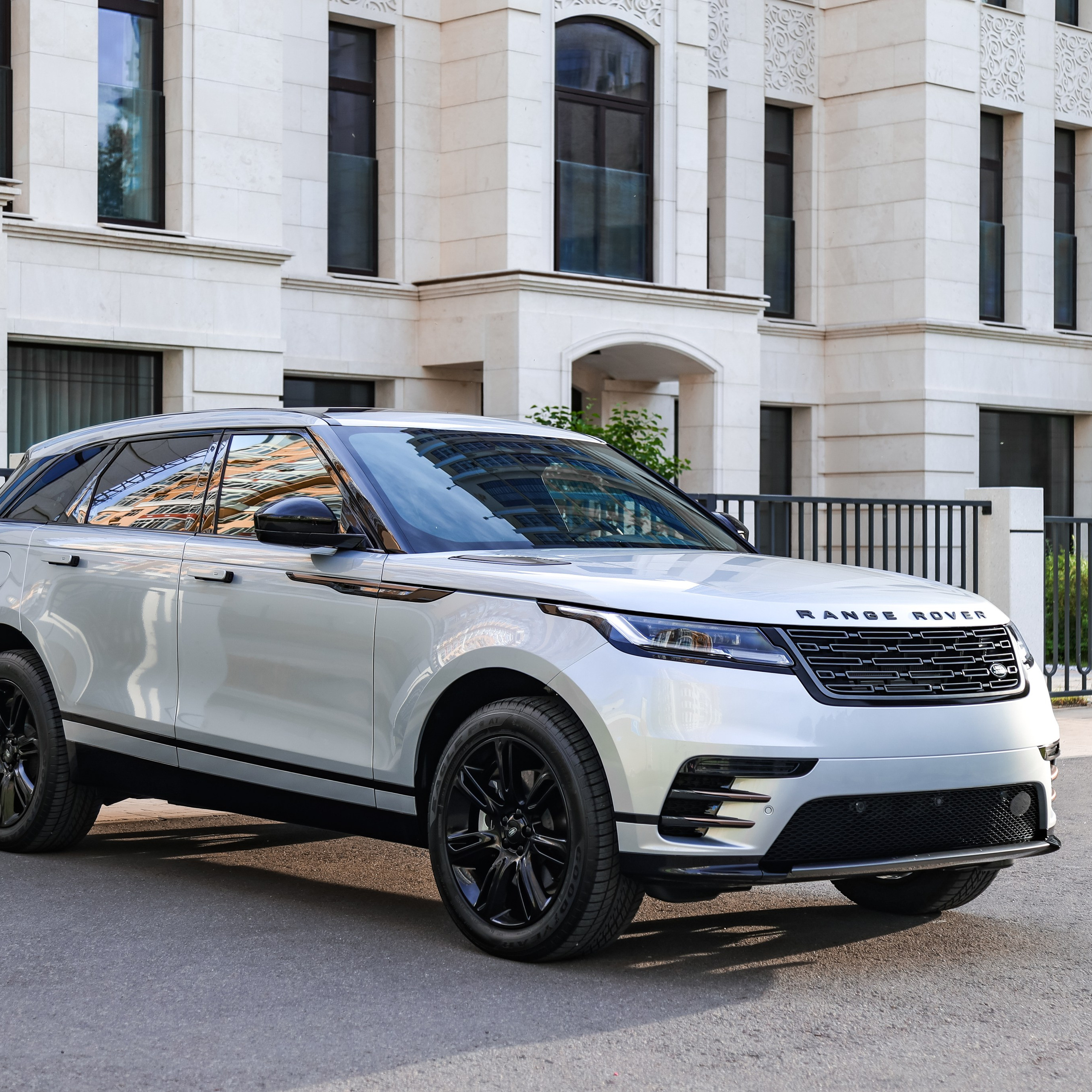 2024 RANGE ROVER VELAR 2.0 AT
