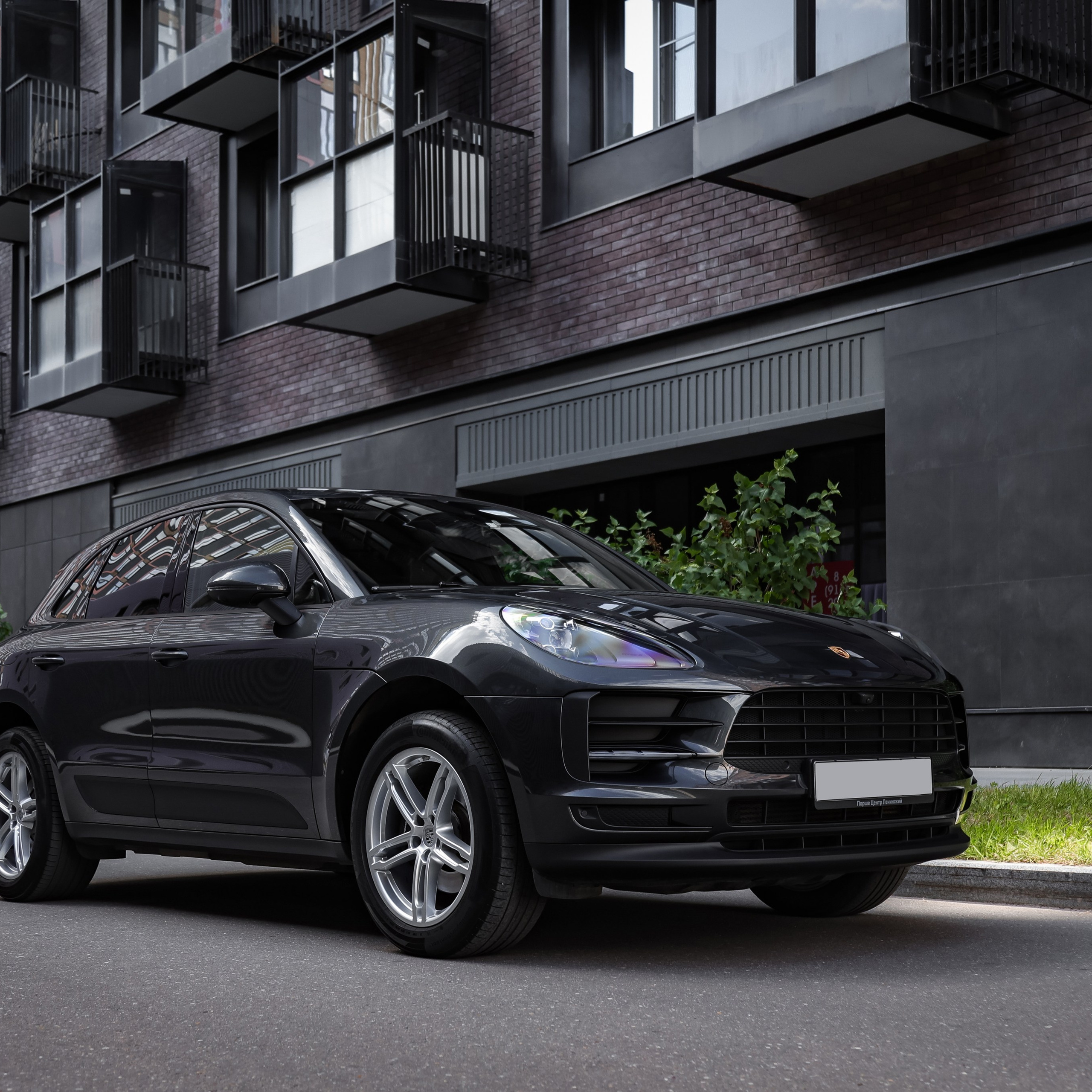 2020 PORSCHE MACAN