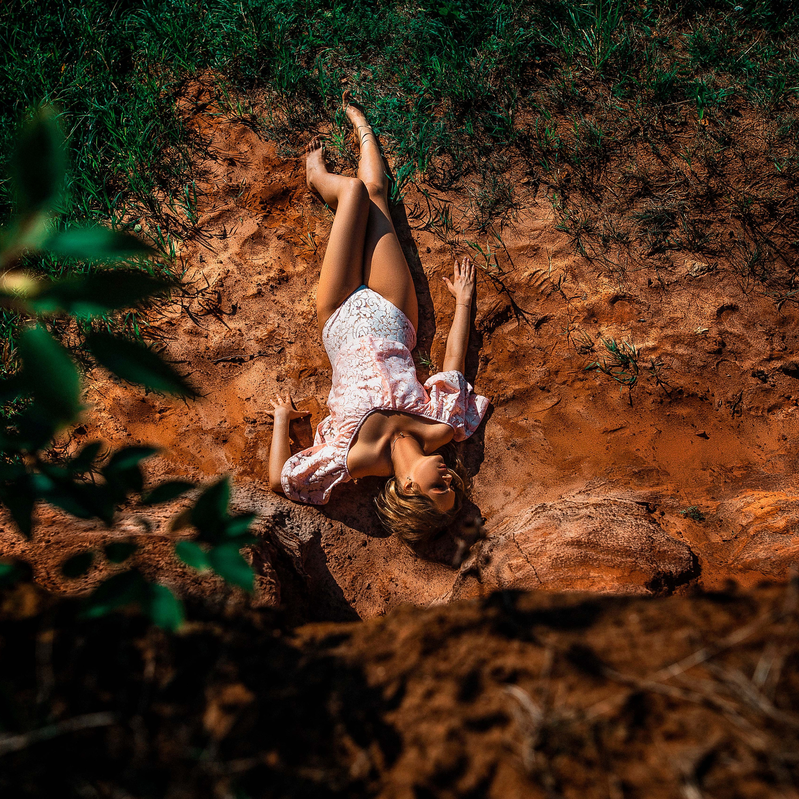 Фотограф Мыльников Павел,снимаю портреты в СПб и также возможен выезд в другие города. https://mylnikov-paul.com/