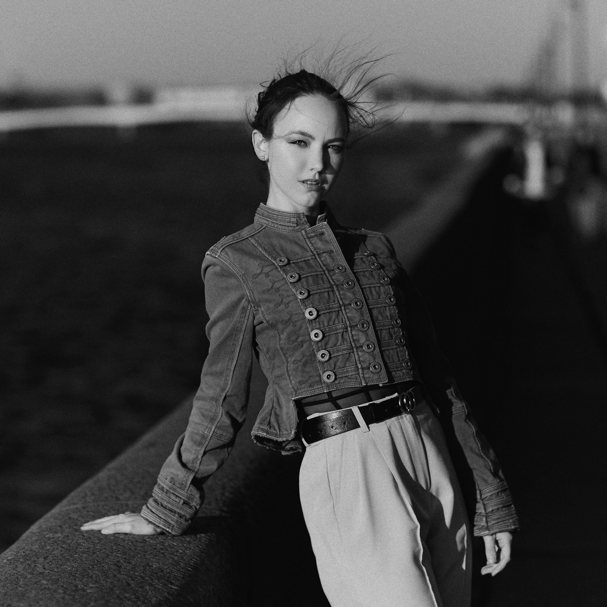 Фотограф Мыльников Павел,снимаю портреты в СПб и также возможен выезд в другие города. https://mylnikov-paul.com/