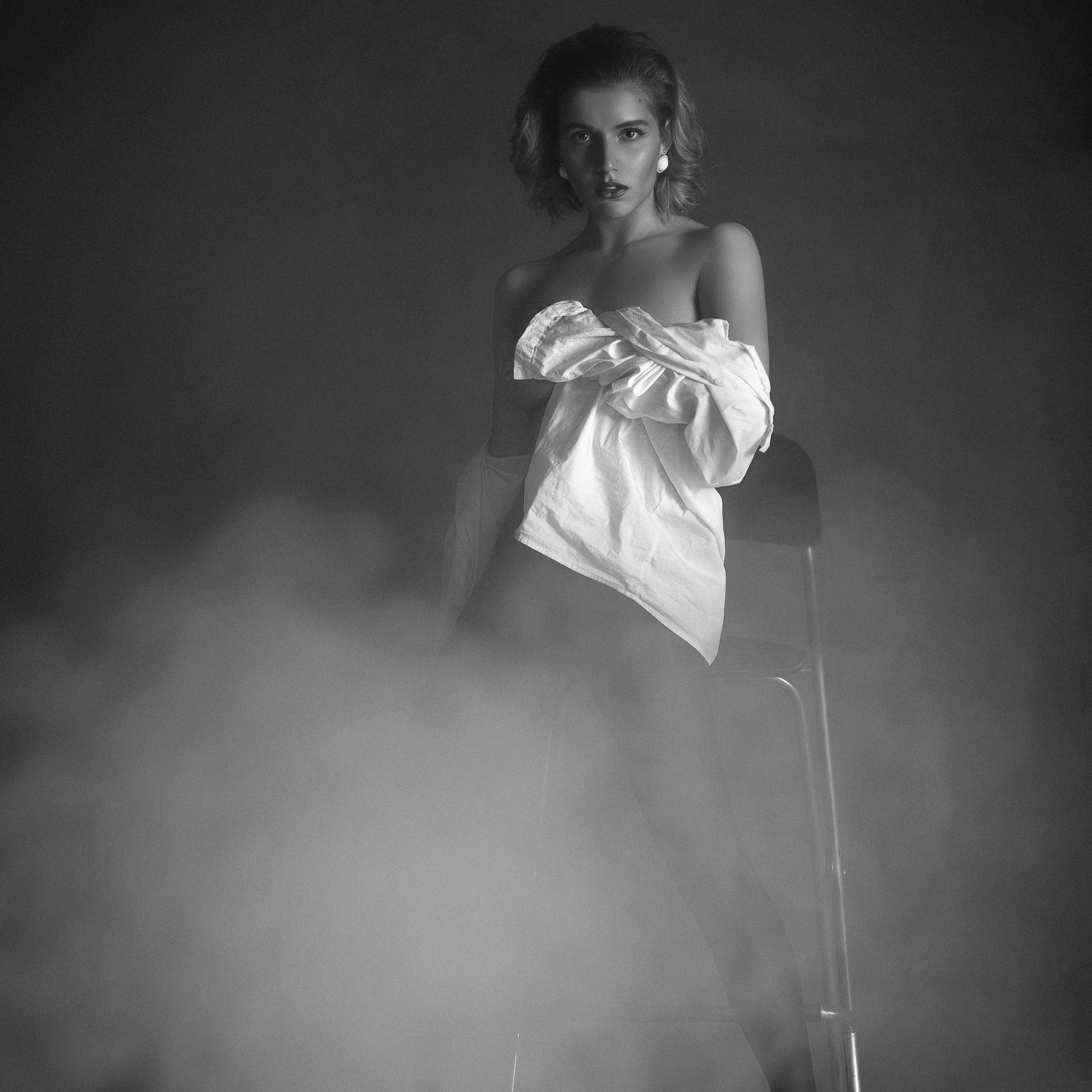 Фотограф Мыльников Павел,снимаю портреты в СПб и также возможен выезд в другие города. https://mylnikov-paul.com/