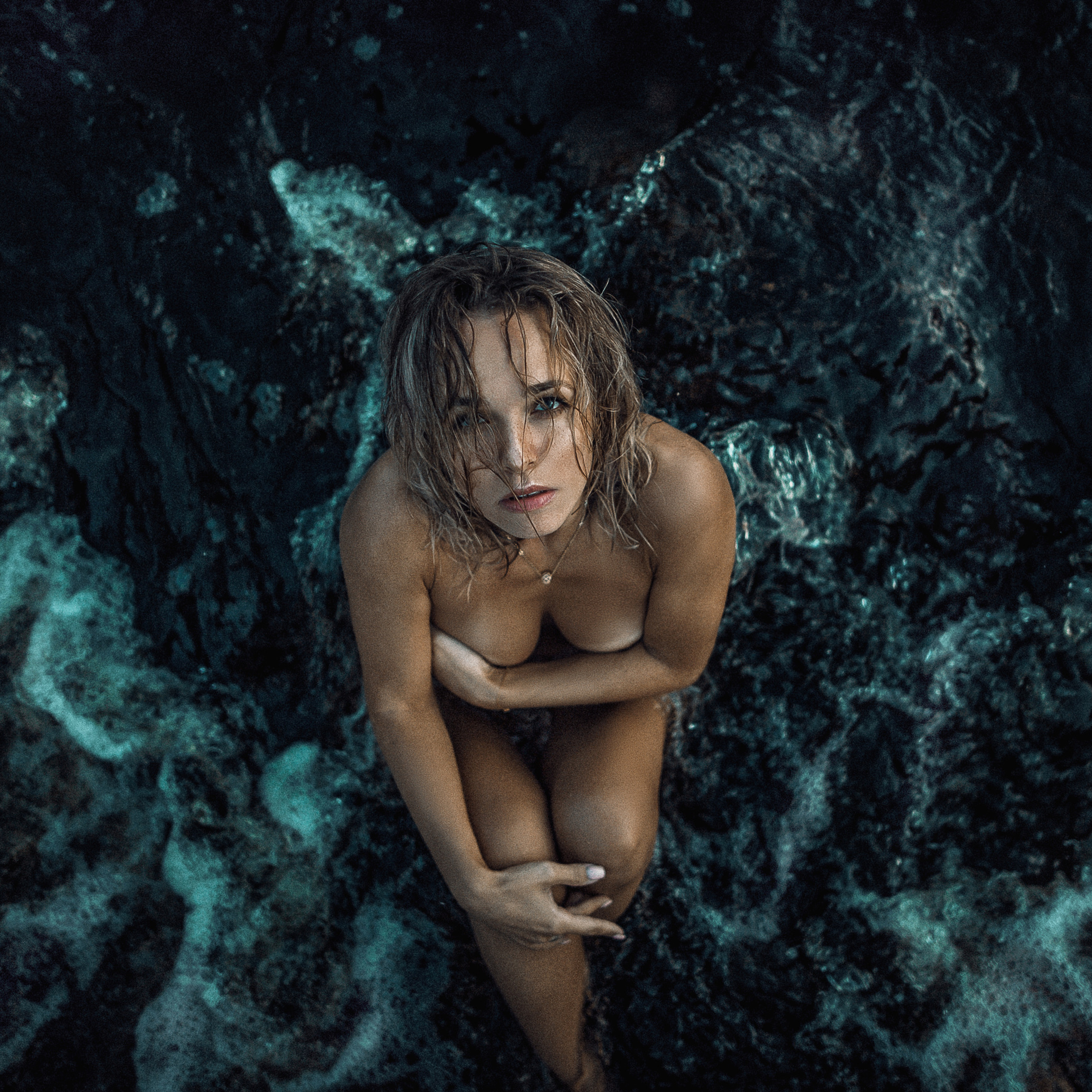 Фотограф Мыльников Павел,снимаю портреты в СПб и также возможен выезд в другие города. https://mylnikov-paul.com/