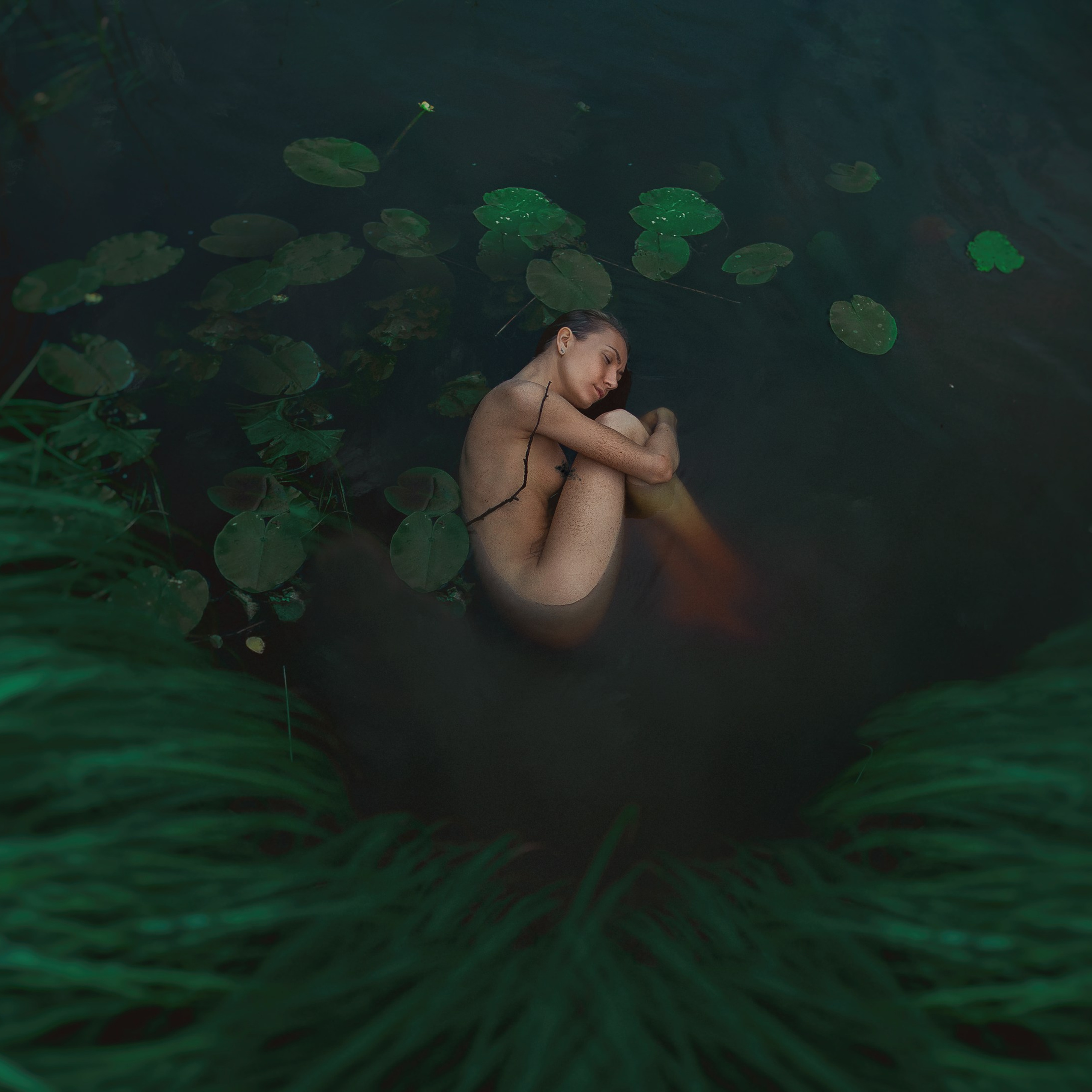 Фотограф Мыльников Павел,снимаю портреты в СПб и также возможен выезд в другие города. https://mylnikov-paul.com/