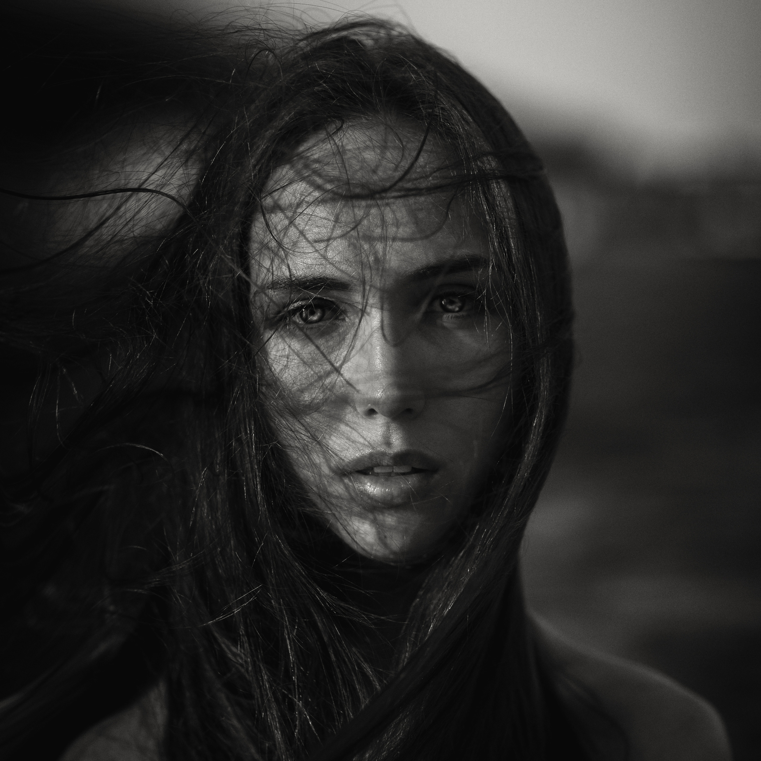 Фотограф Мыльников Павел,снимаю портреты в СПб и также возможен выезд в другие города. https://mylnikov-paul.com/