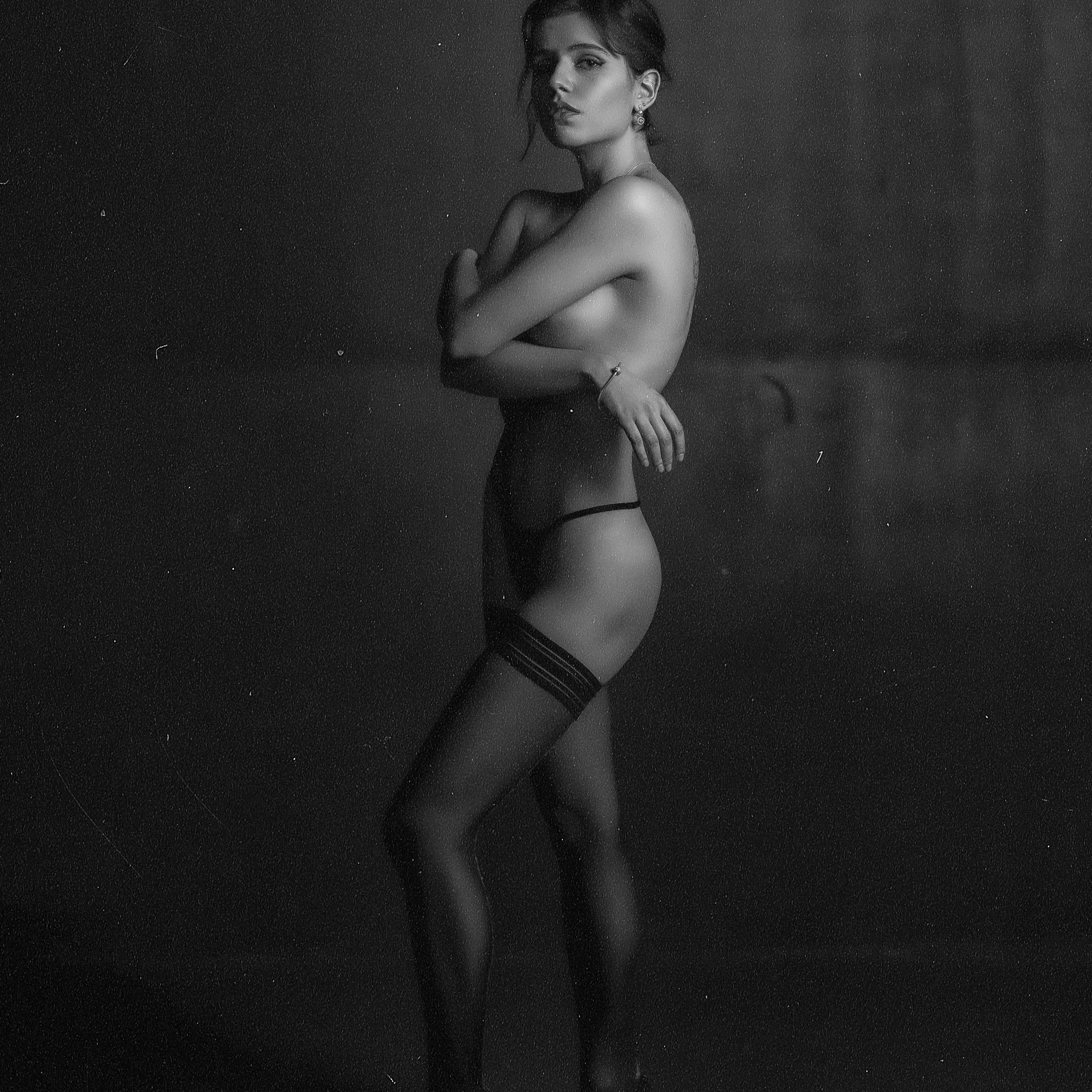 Фотограф Мыльников Павел,снимаю портреты в СПб и также возможен выезд в другие города. https://mylnikov-paul.com/